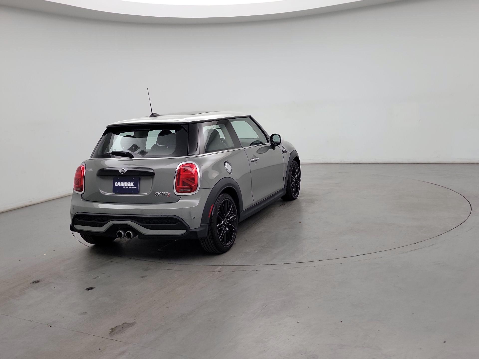 Thumbnail: 2022 MINI Cooper Hardtop - 5