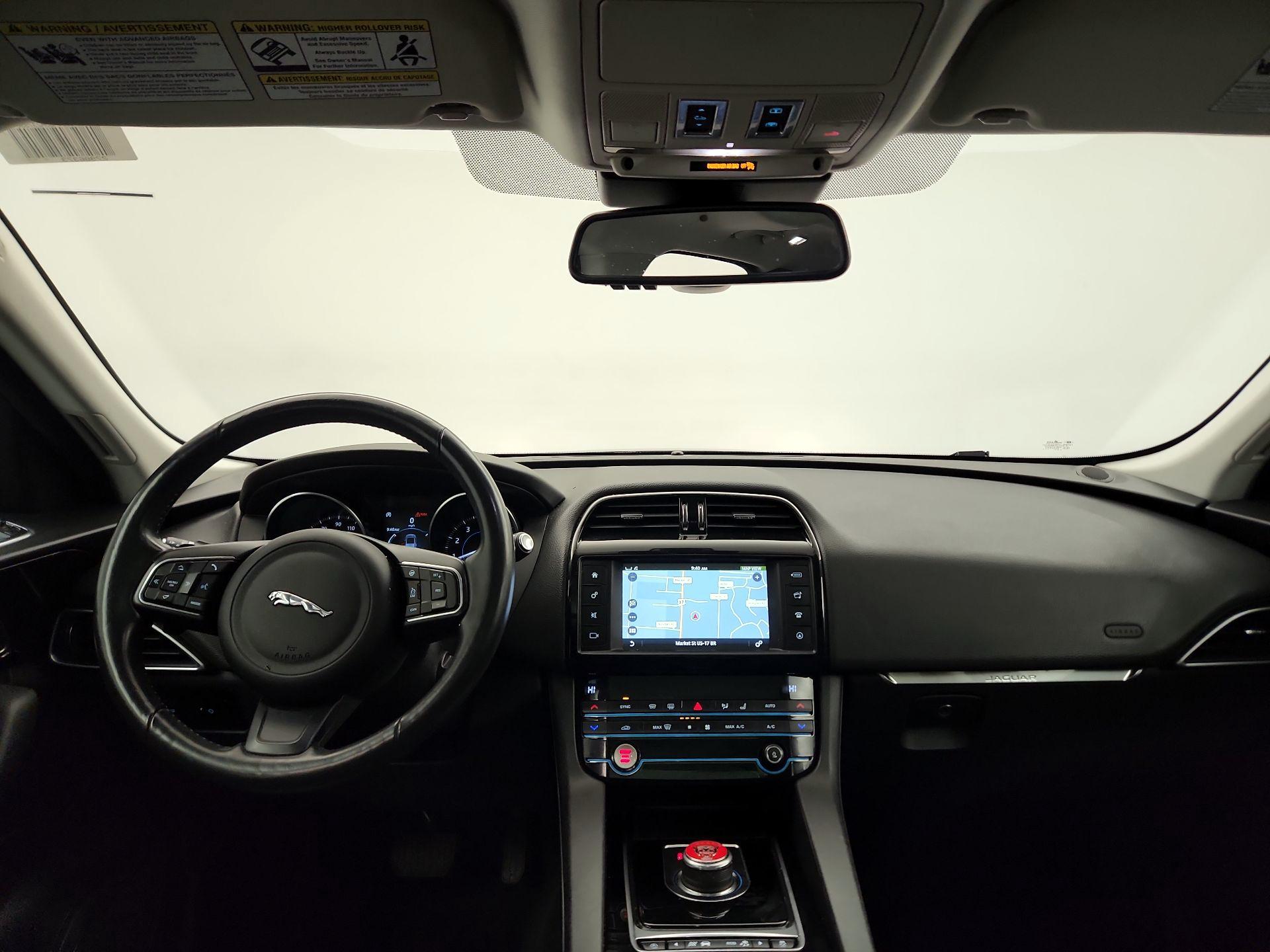 Thumbnail: 2018 Jaguar F-Pace - 9