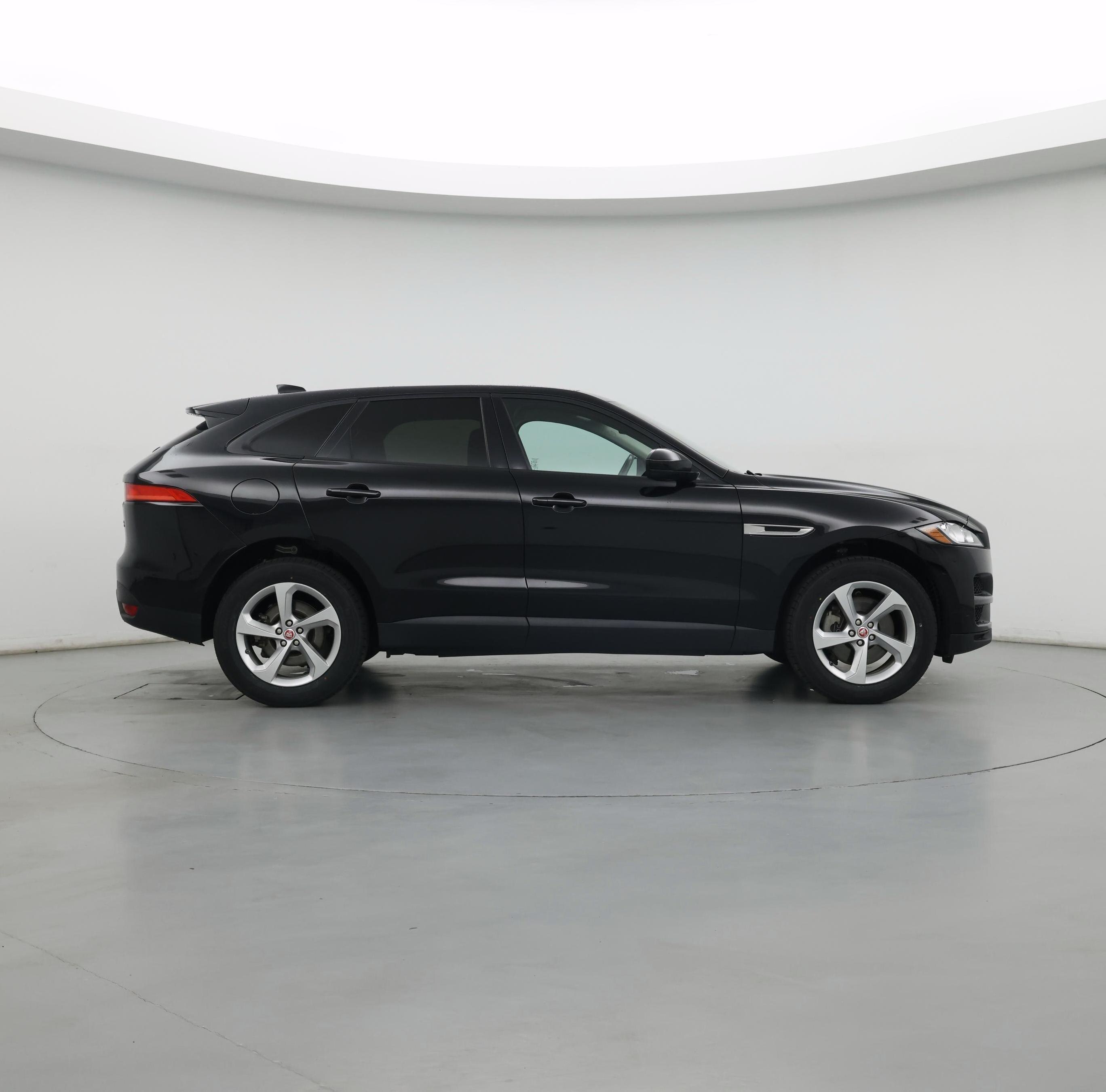 Thumbnail: 2018 Jaguar F-Pace - 7