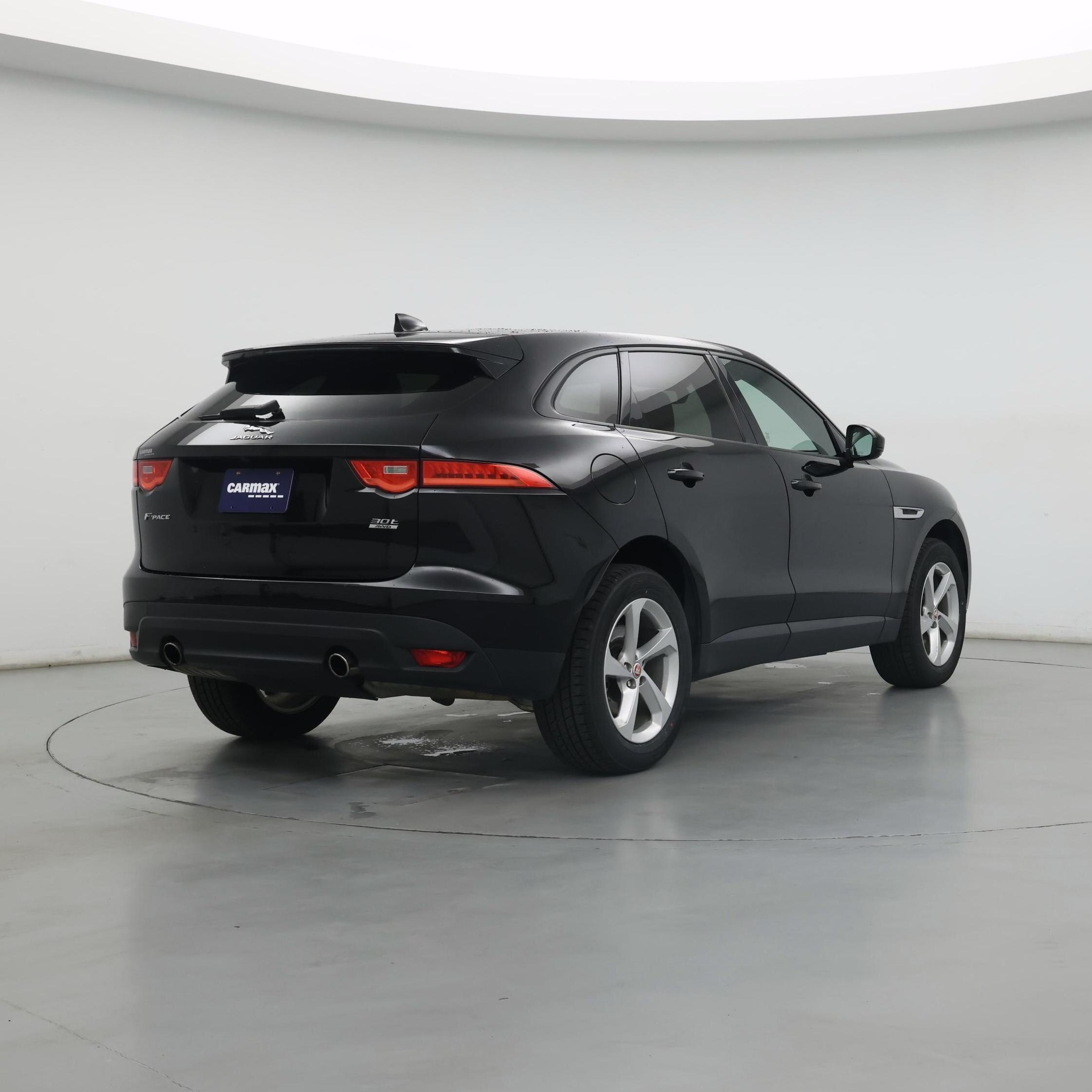 Thumbnail: 2018 Jaguar F-Pace - 8