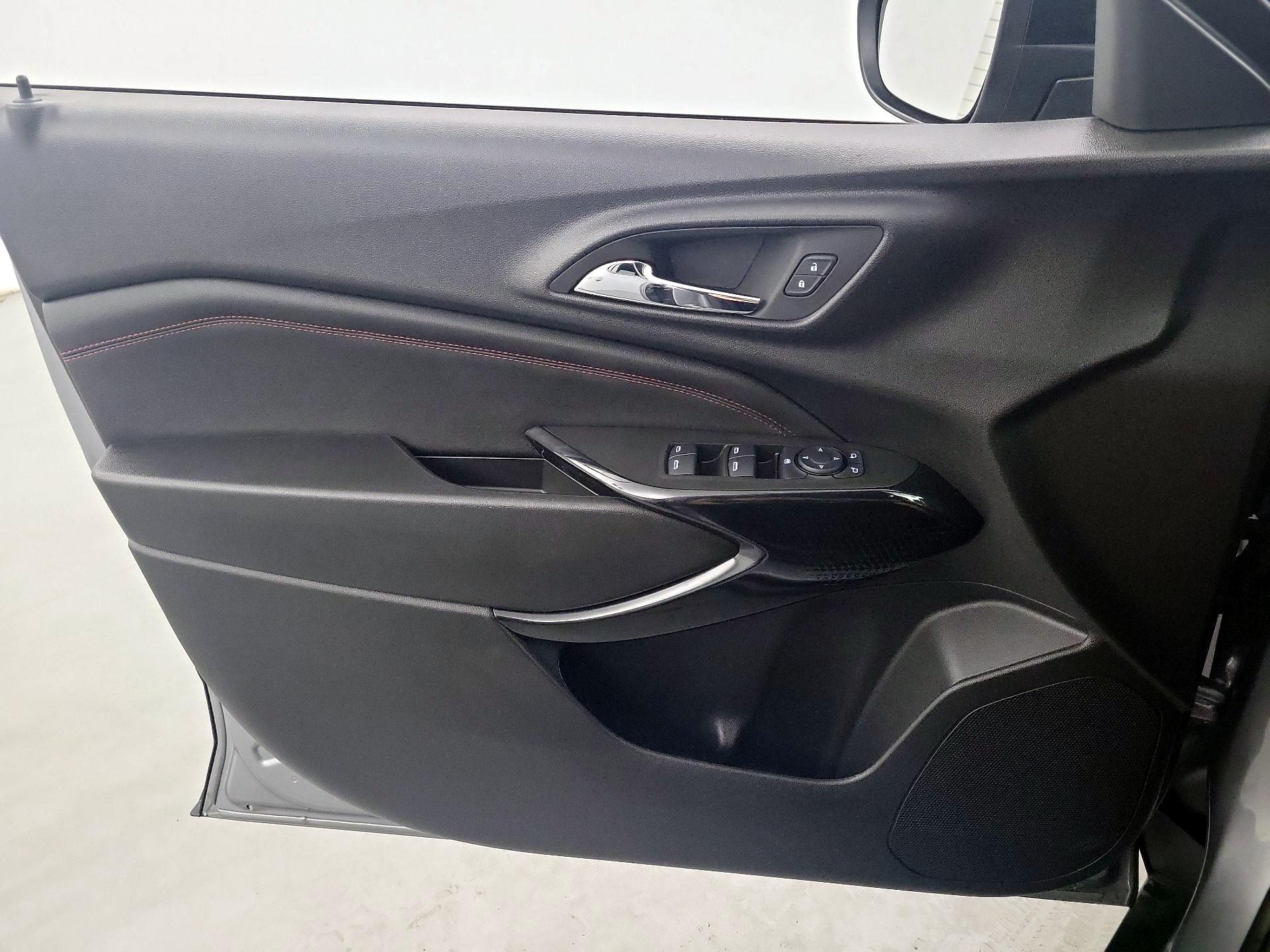 Thumbnail: 2025 Chevrolet Trax - 10