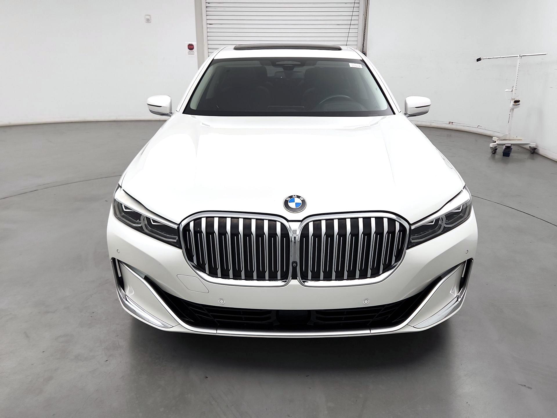 Thumbnail: 2021 BMW 7 Series - 2