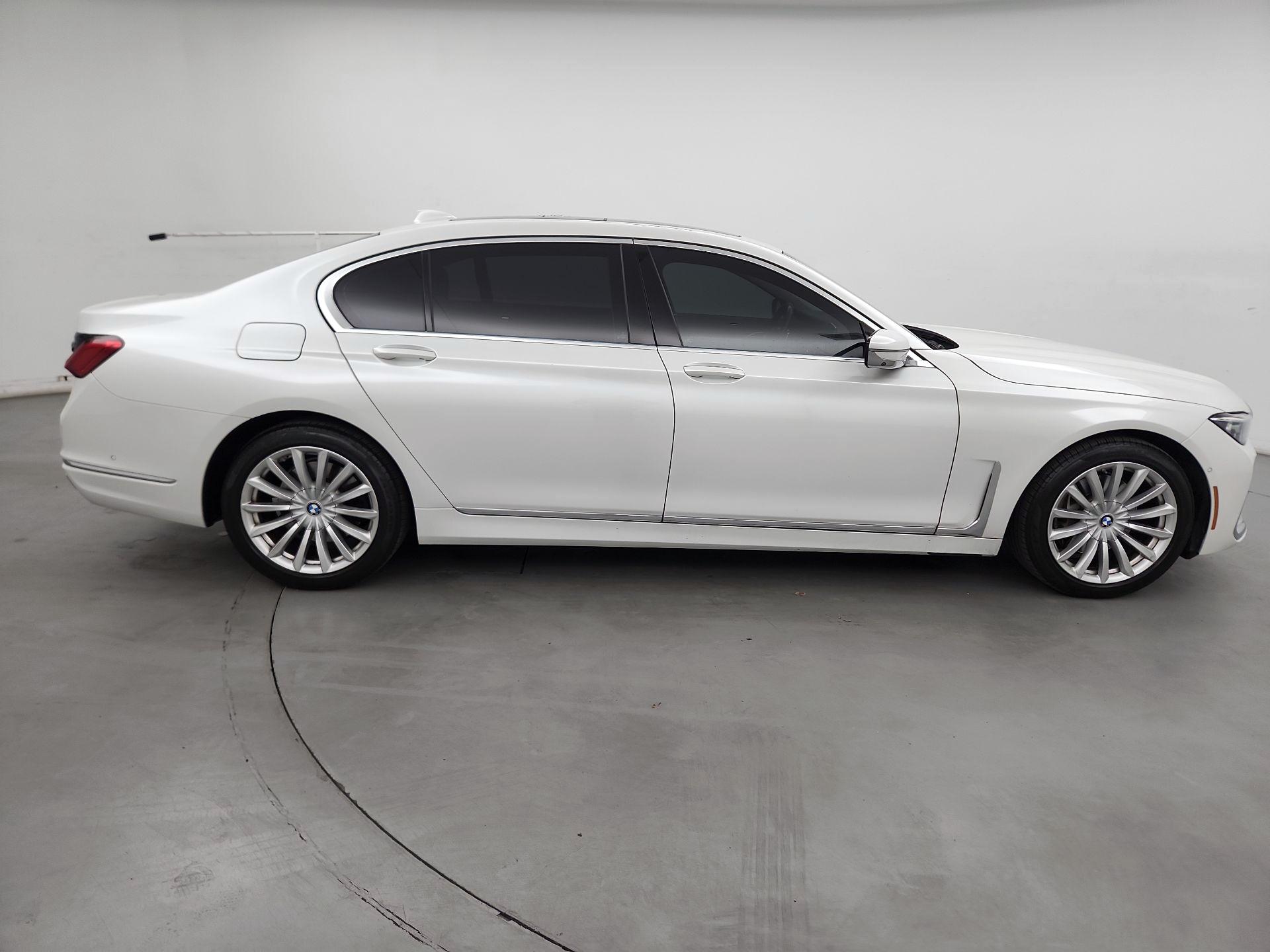 Thumbnail: 2021 BMW 7 Series - 4