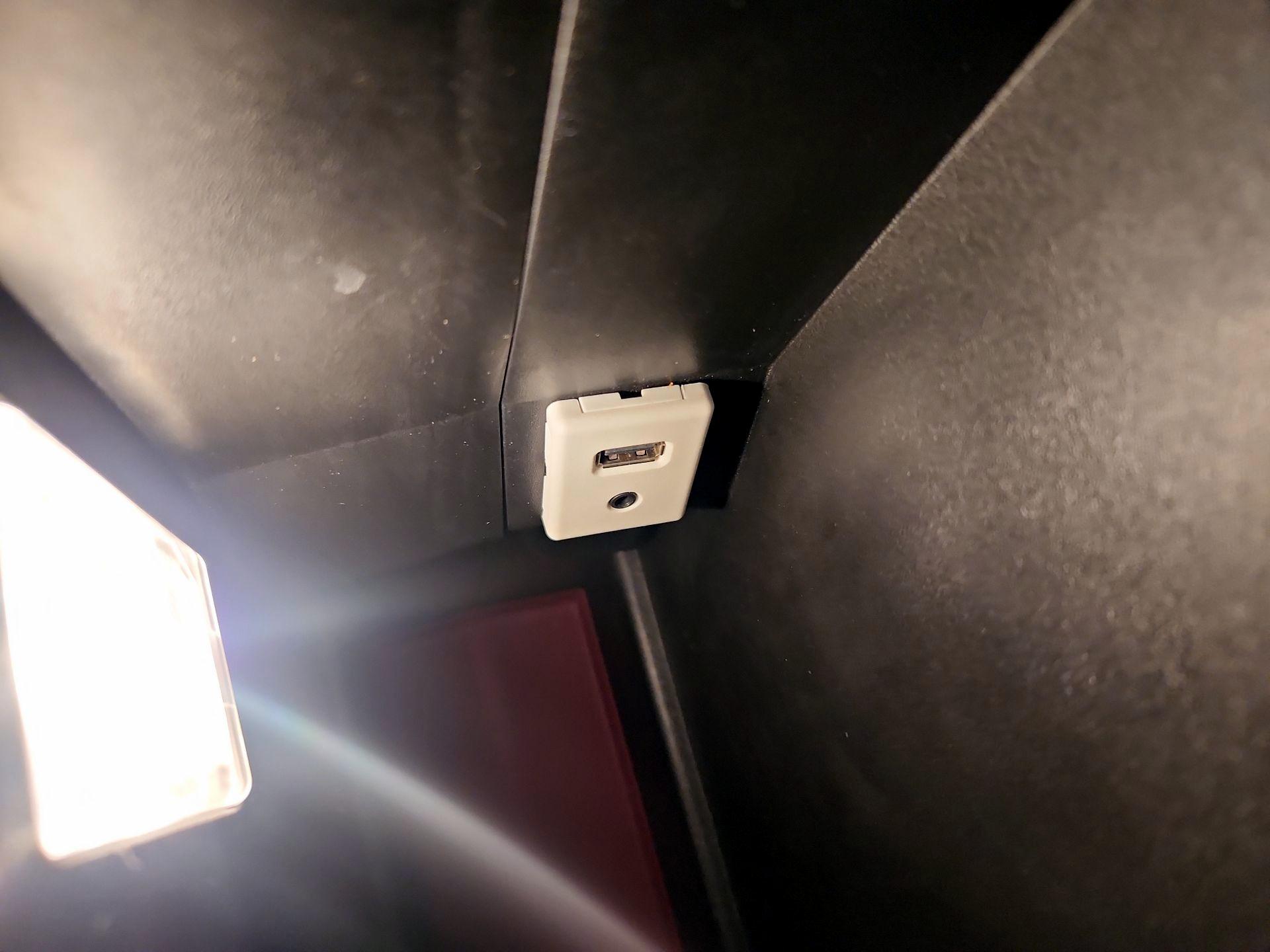 Thumbnail: 2017 GMC Terrain - 18