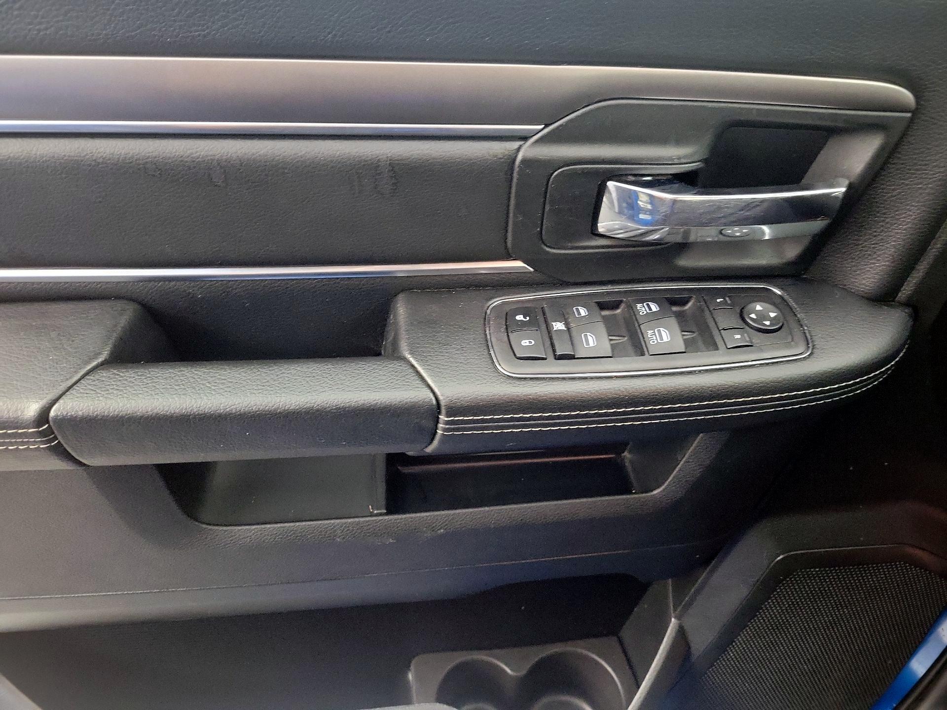 Thumbnail: 2024 RAM 1500 Classic - 12