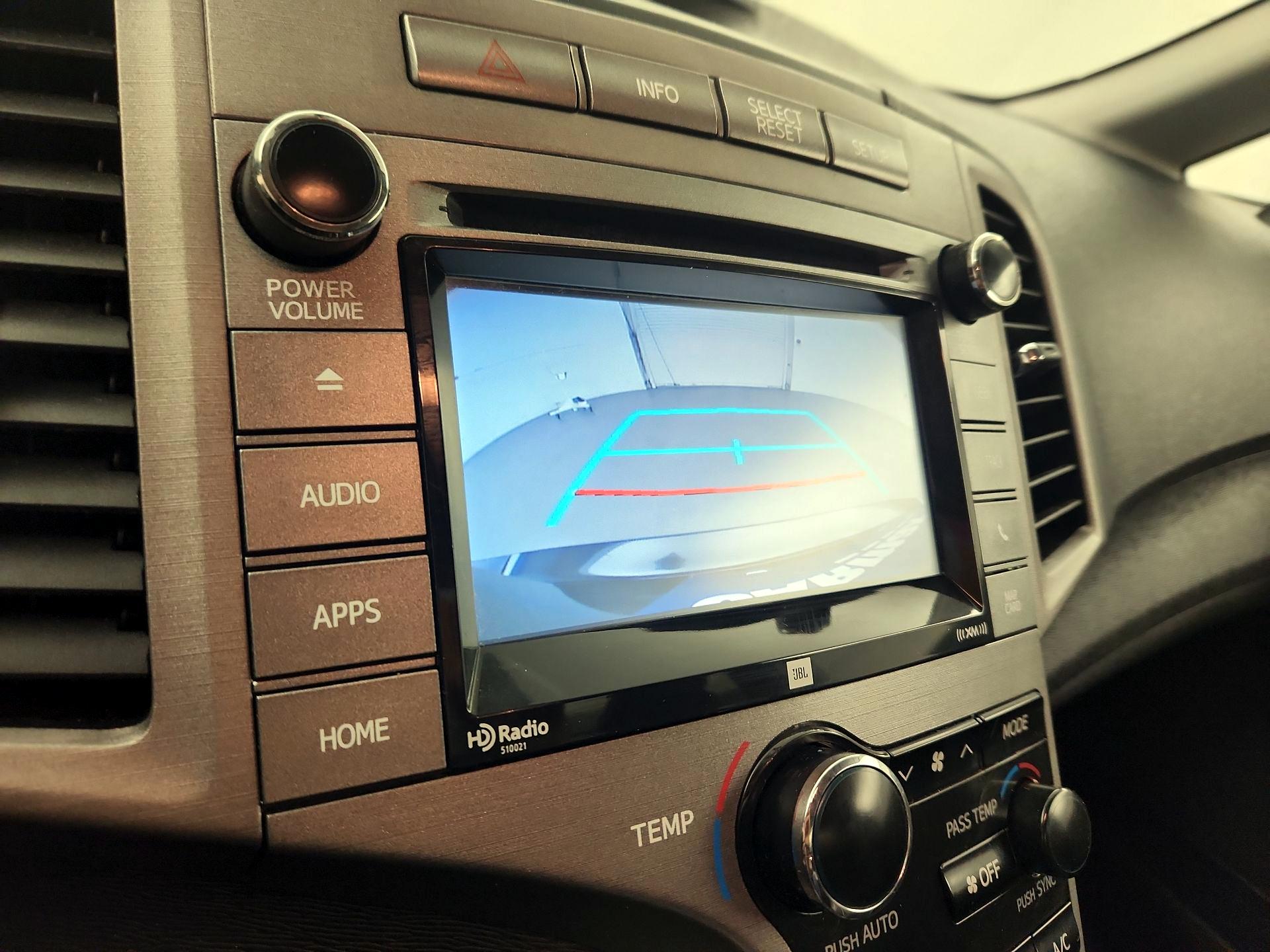 Thumbnail: 2015 Toyota Venza - 12