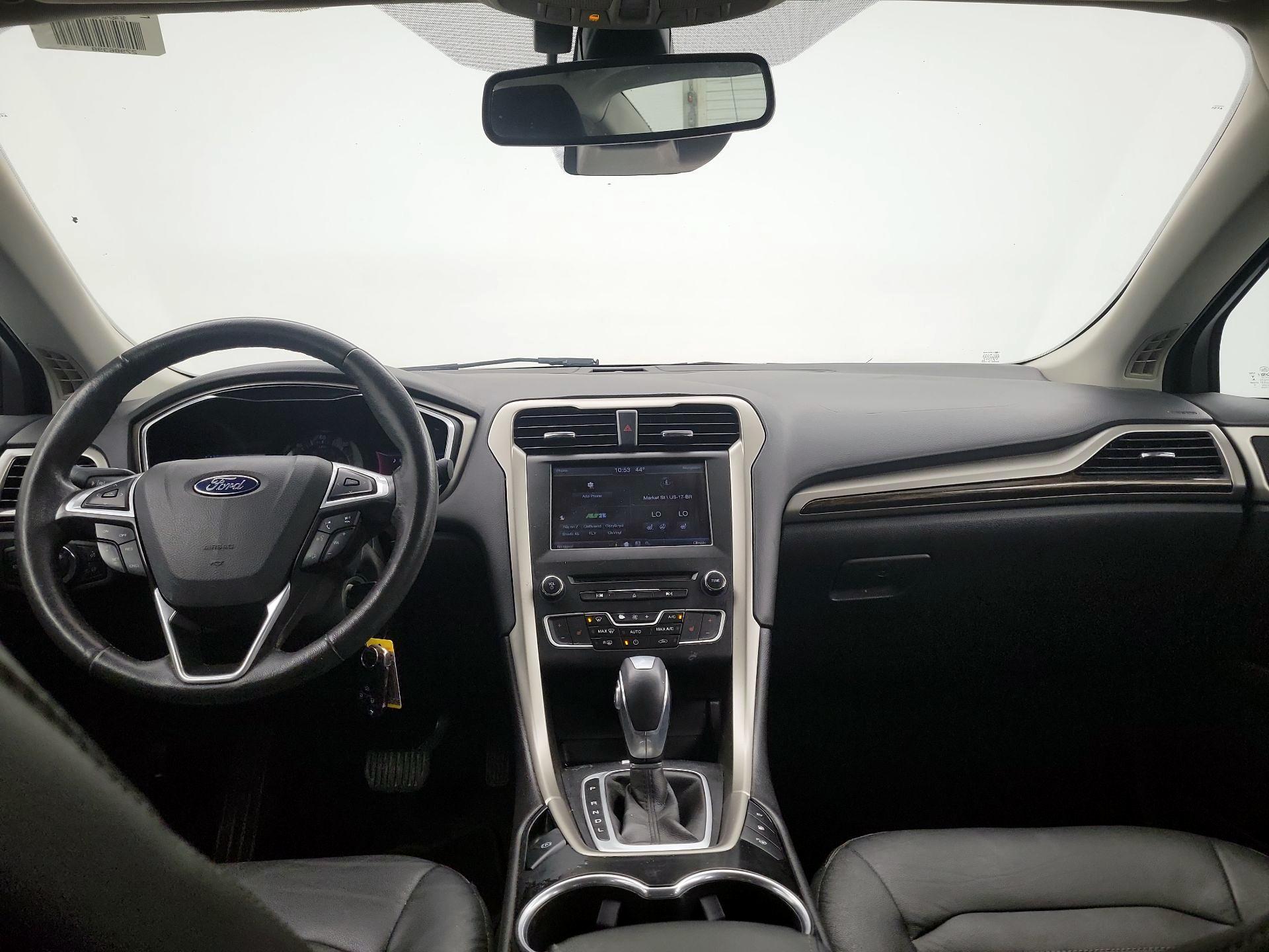 Thumbnail: 2016 Ford Fusion - 9