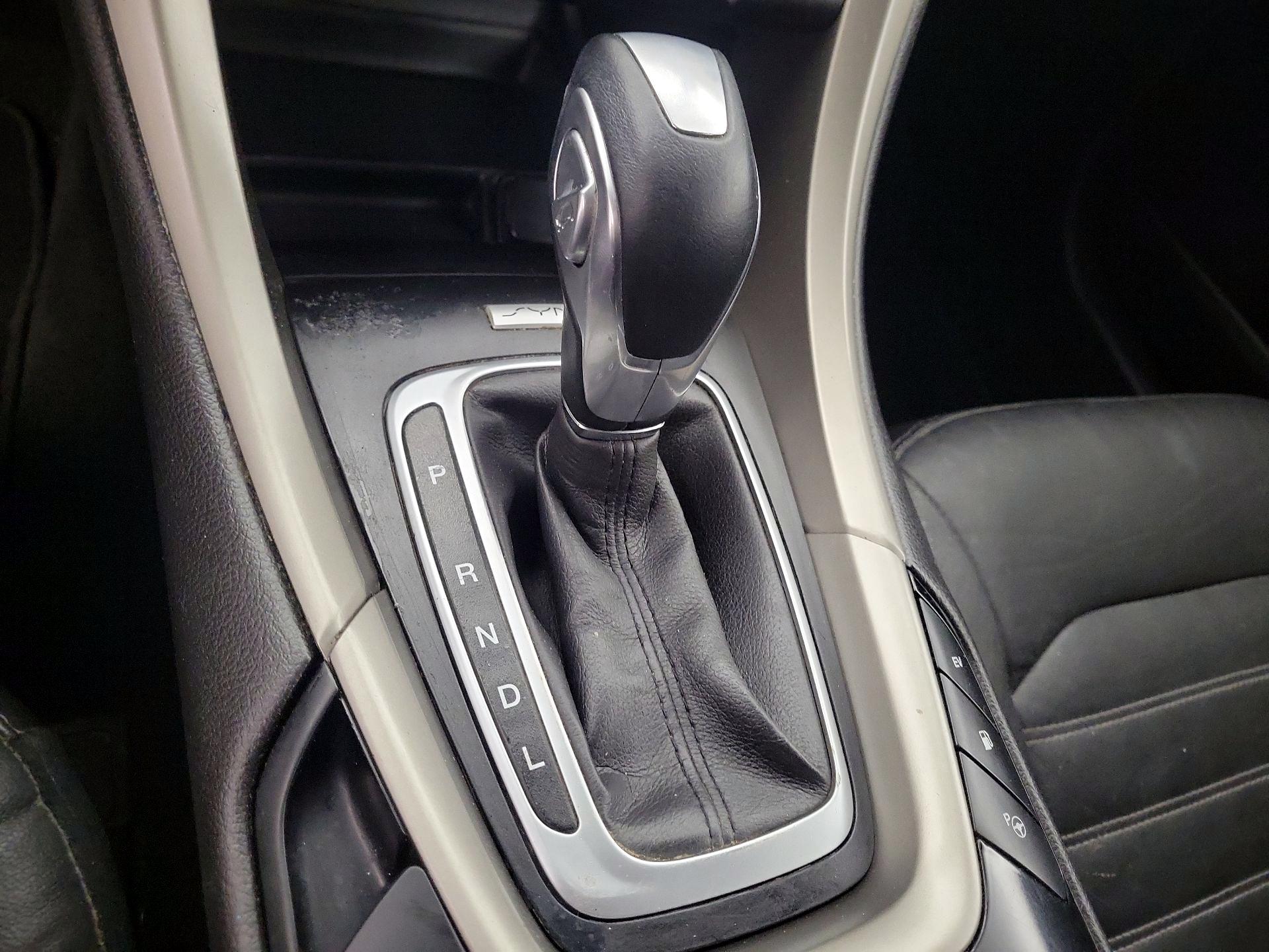 Thumbnail: 2016 Ford Fusion - 17