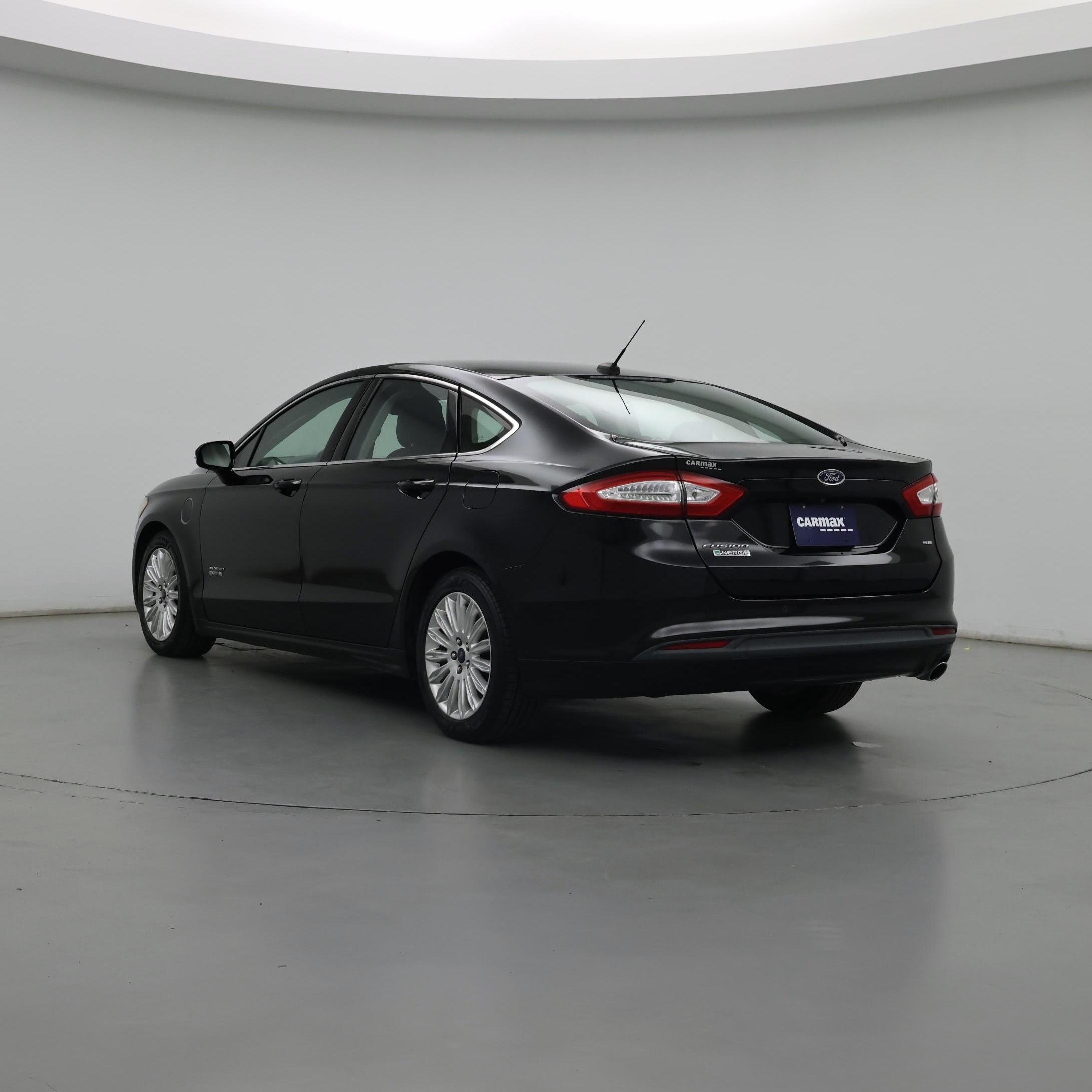 Thumbnail: 2016 Ford Fusion - 2