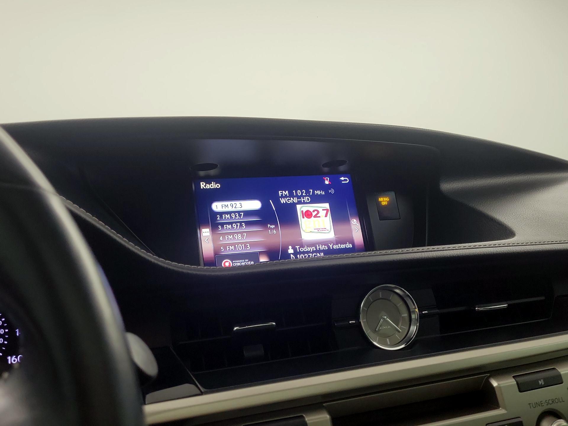 Thumbnail: 2018 Lexus ES - 13