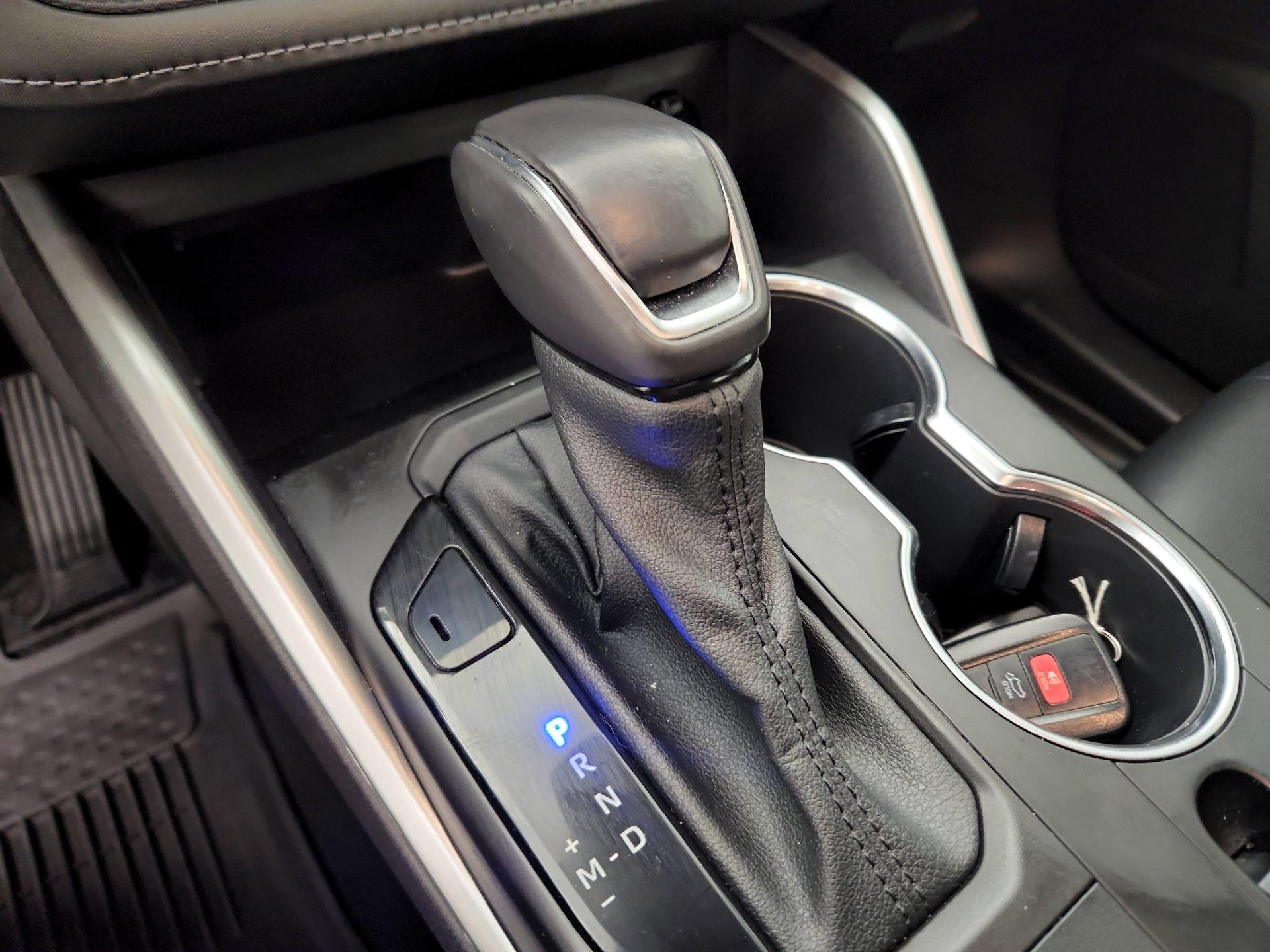 Thumbnail: 2021 Toyota Highlander - 17