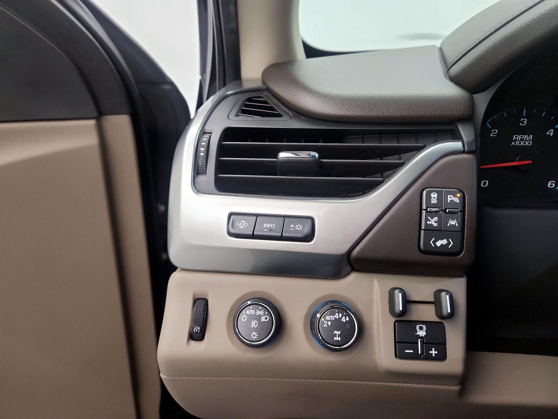 Thumbnail: 2018 Chevrolet Suburban - 13