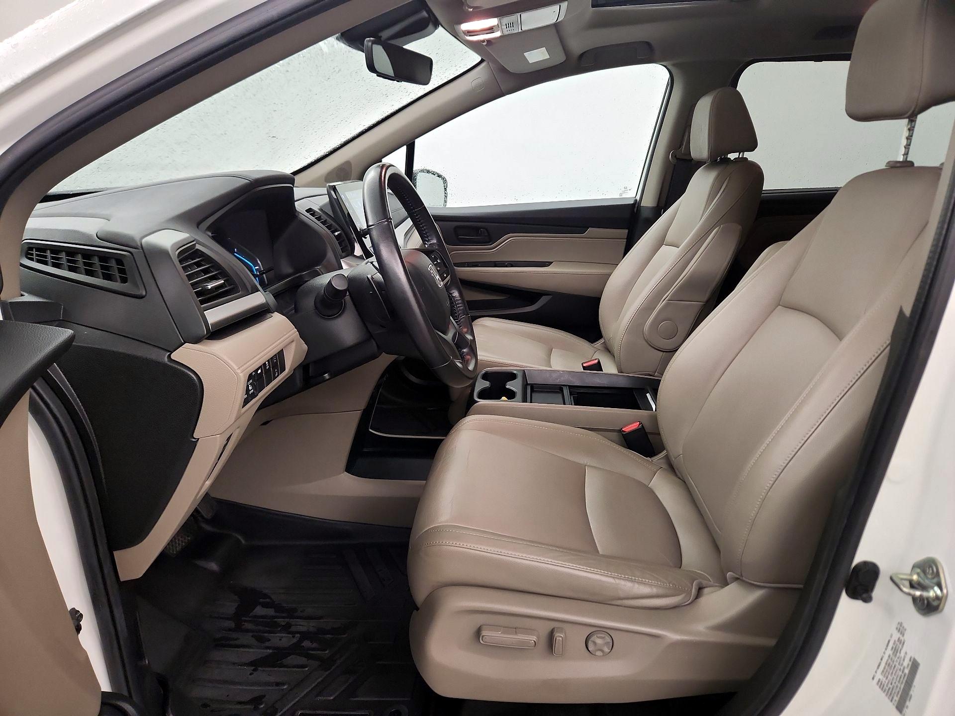 Thumbnail: 2019 Honda Odyssey - 11