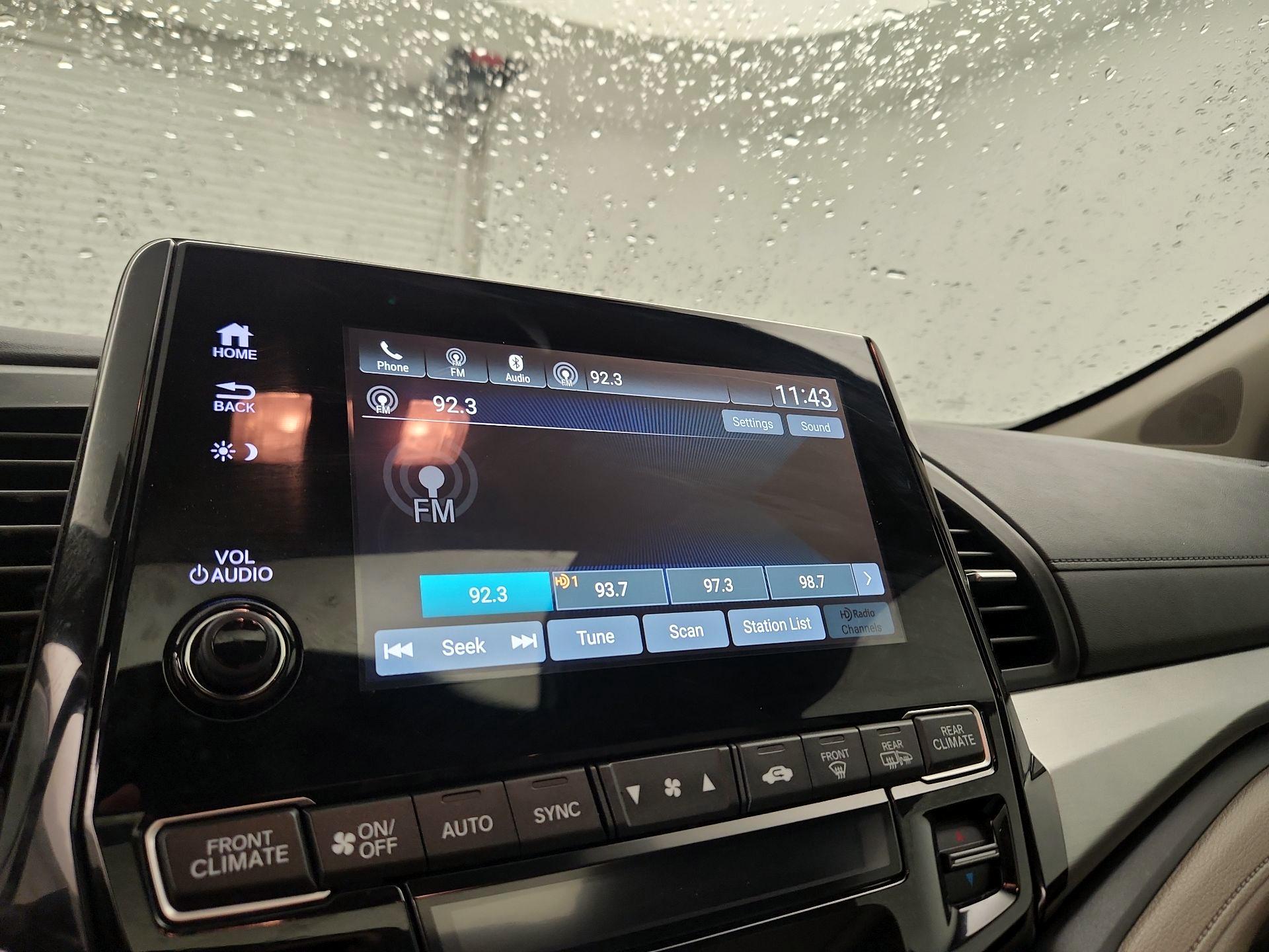 Thumbnail: 2019 Honda Odyssey - 15