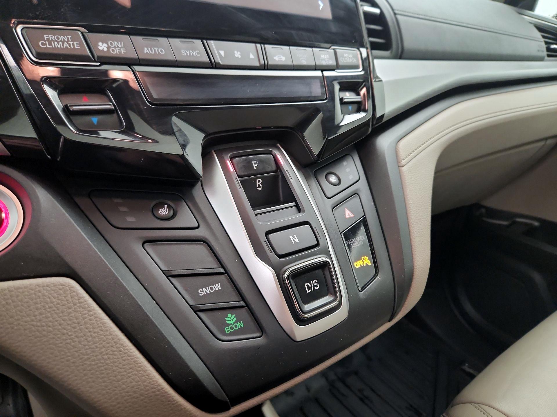 Thumbnail: 2019 Honda Odyssey - 17