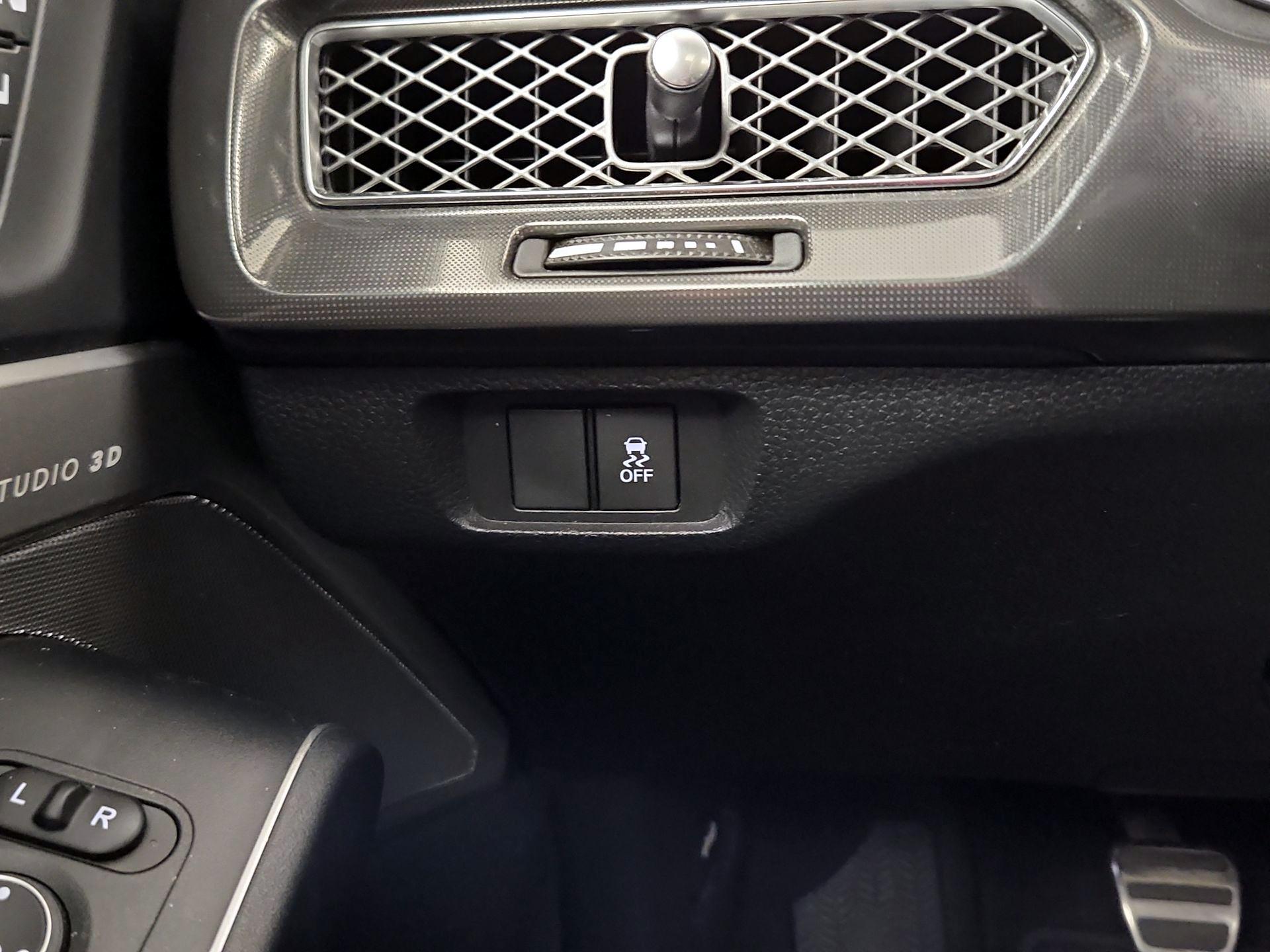 Thumbnail: 2023 Acura Integra - 11