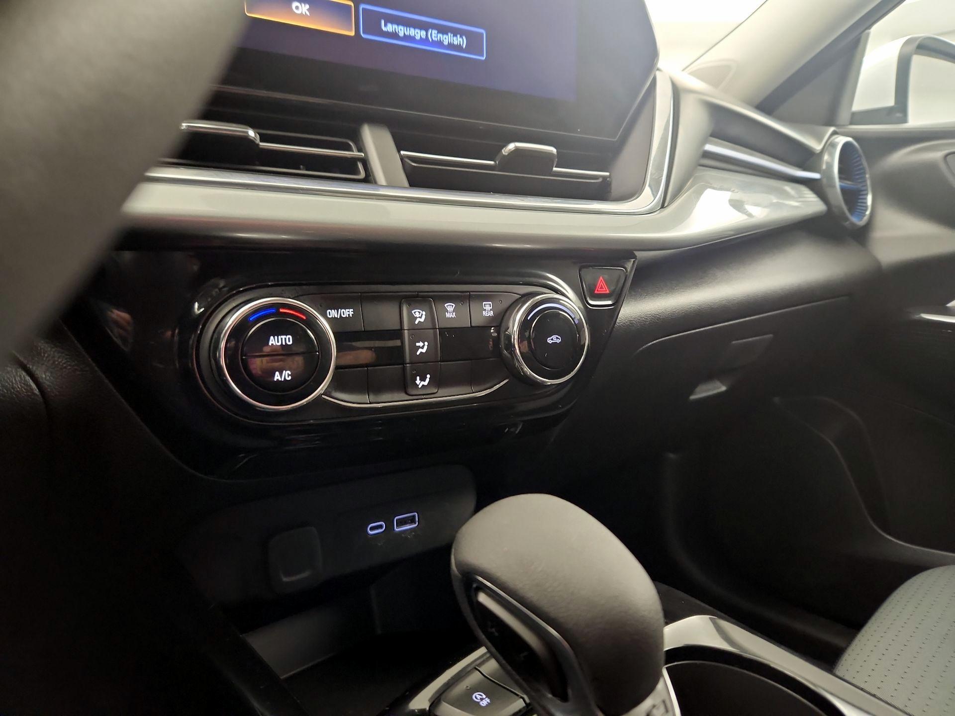 Thumbnail: 2025 Chevrolet Trax - 14