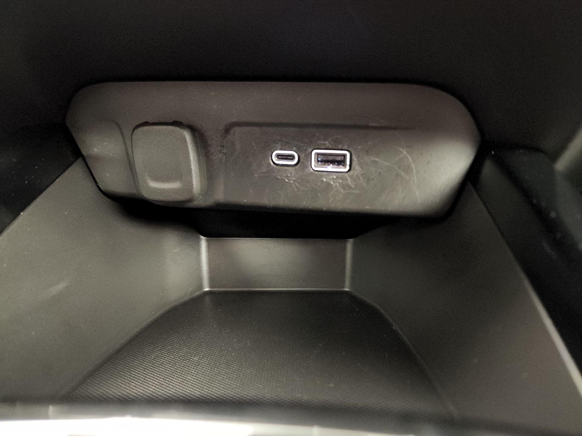 Thumbnail: 2025 Chevrolet Trax - 16