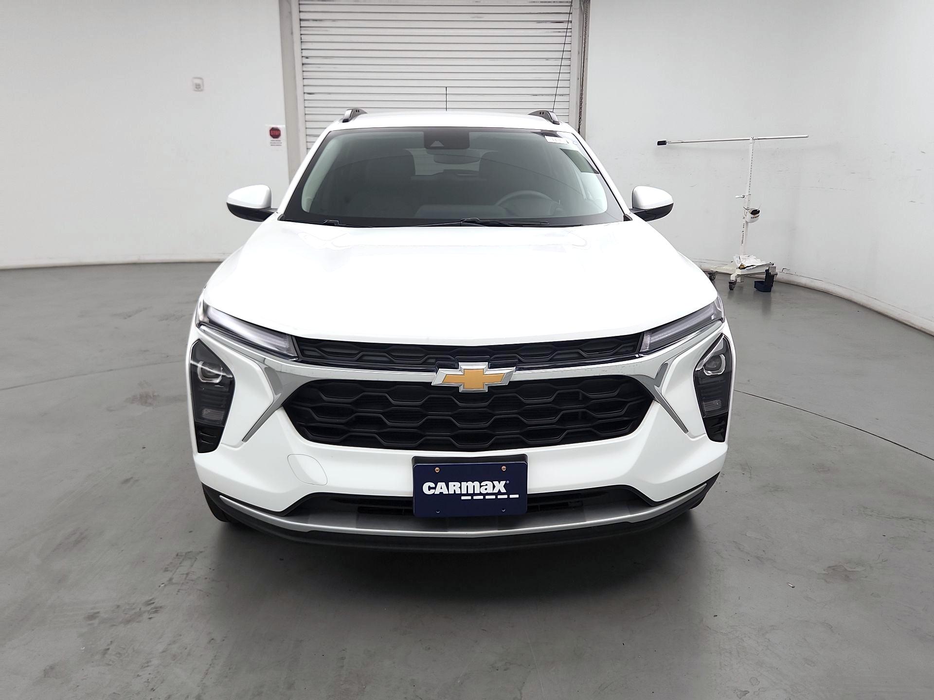 Thumbnail: 2025 Chevrolet Trax - 2