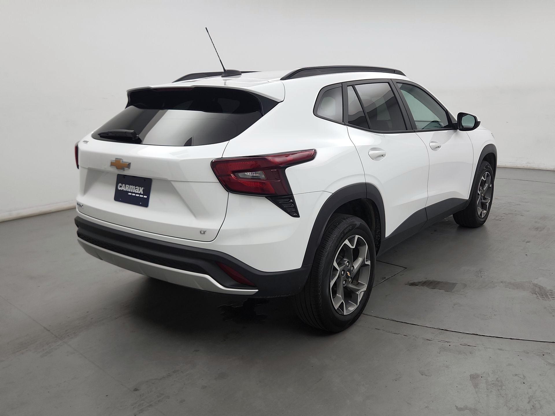 Thumbnail: 2025 Chevrolet Trax - 5