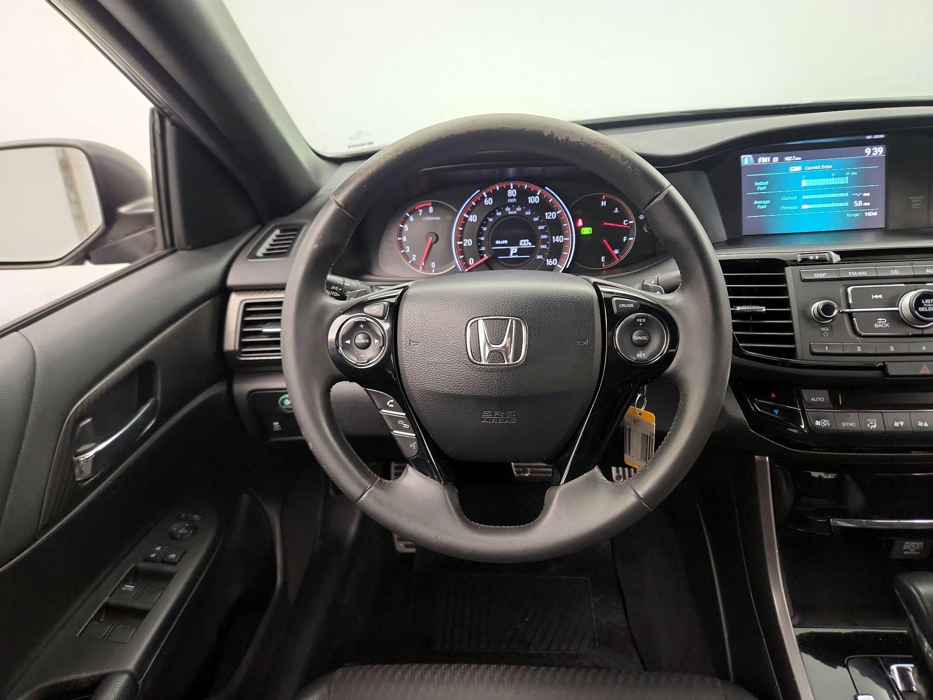 Thumbnail: 2016 Honda Accord - 10