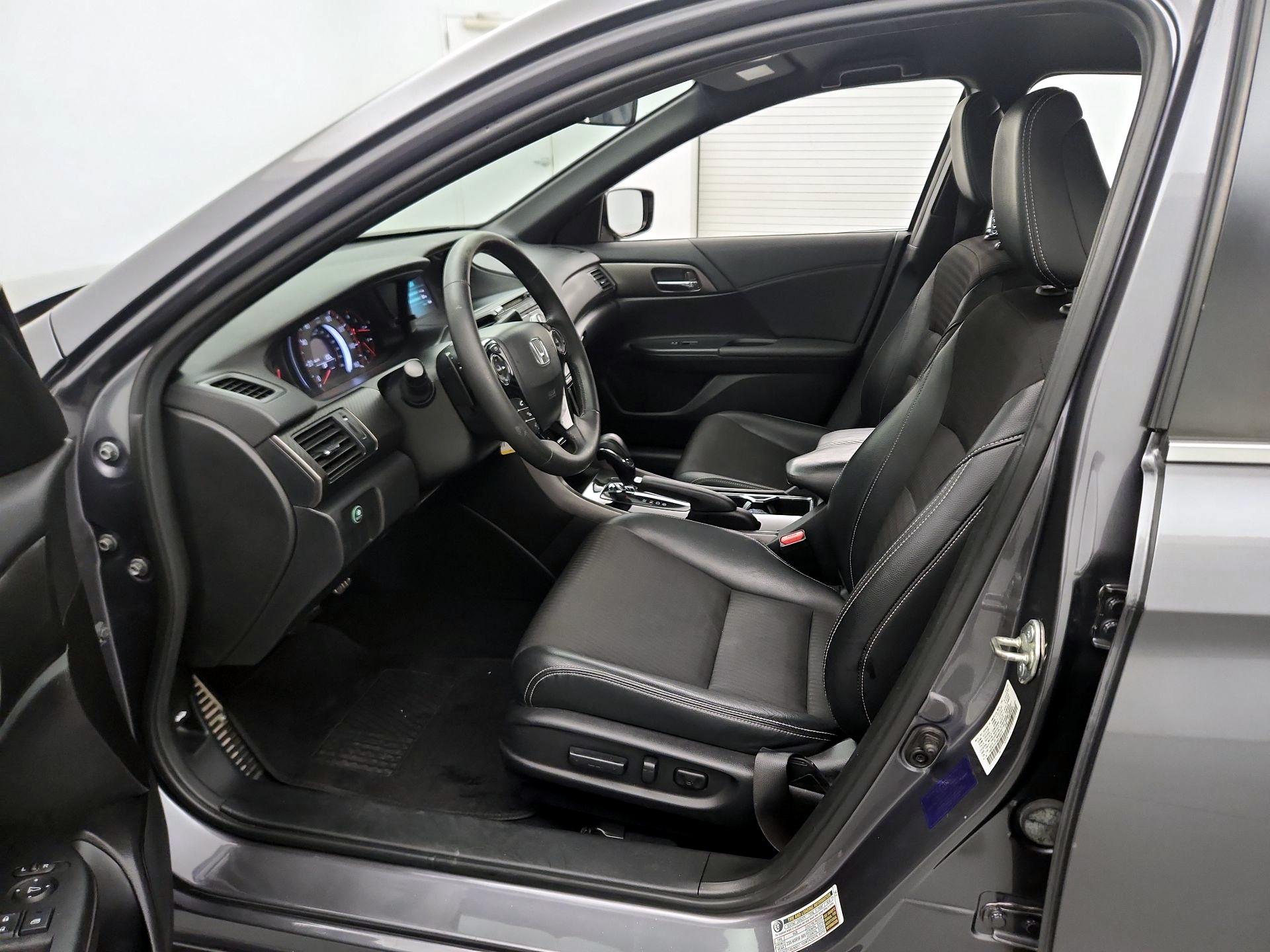 Thumbnail: 2016 Honda Accord - 11