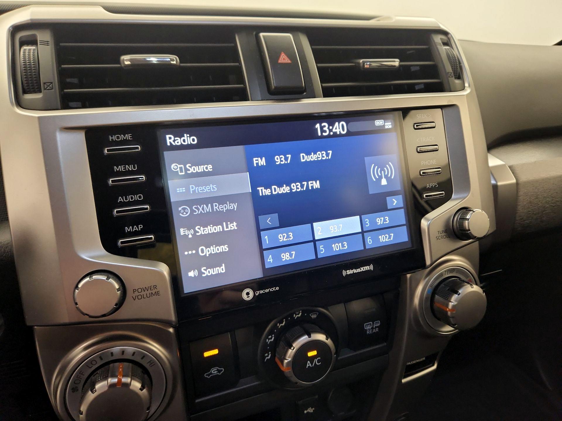 Thumbnail: 2022 Toyota 4Runner - 15