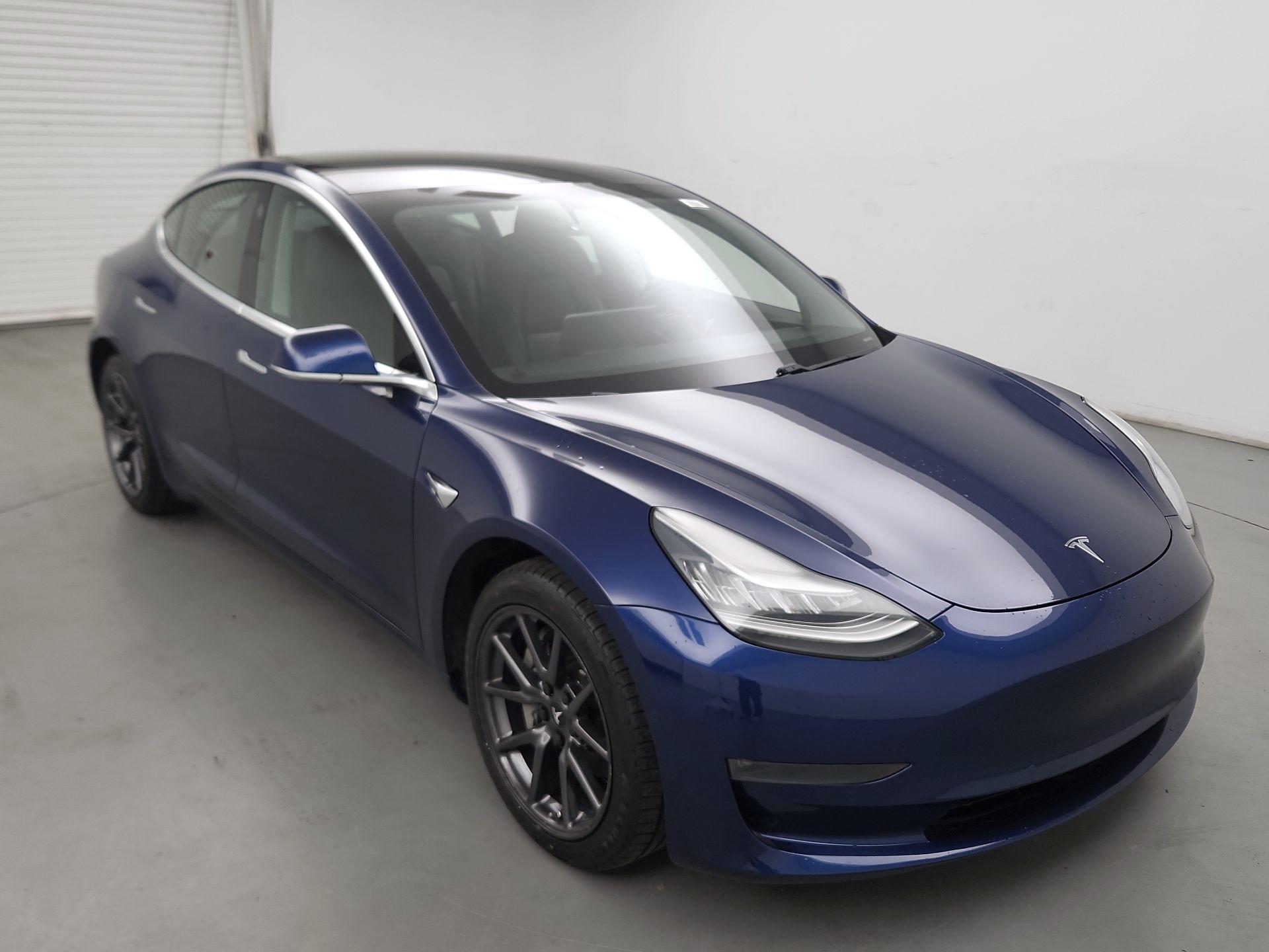 Thumbnail: 2020 Tesla Model 3 - 1