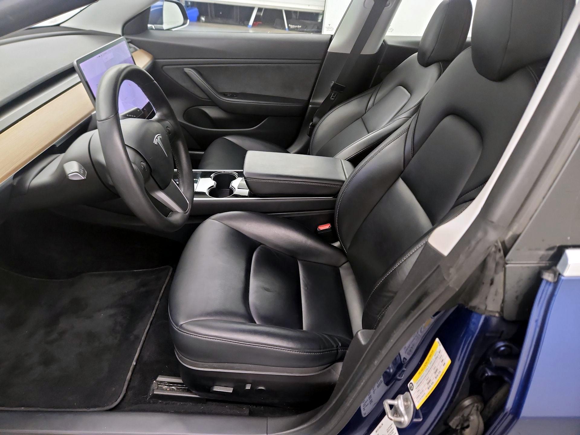 Thumbnail: 2020 Tesla Model 3 - 9