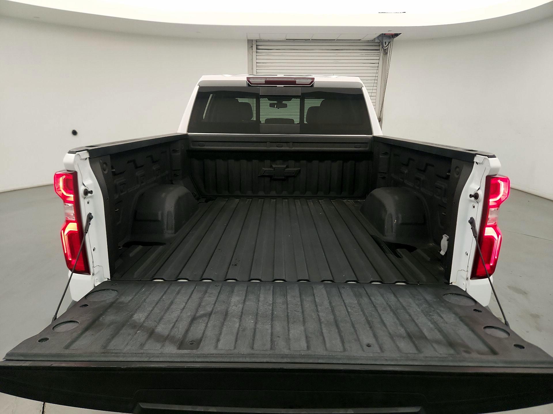 Thumbnail: 2020 Chevrolet Silverado 1500 - 19