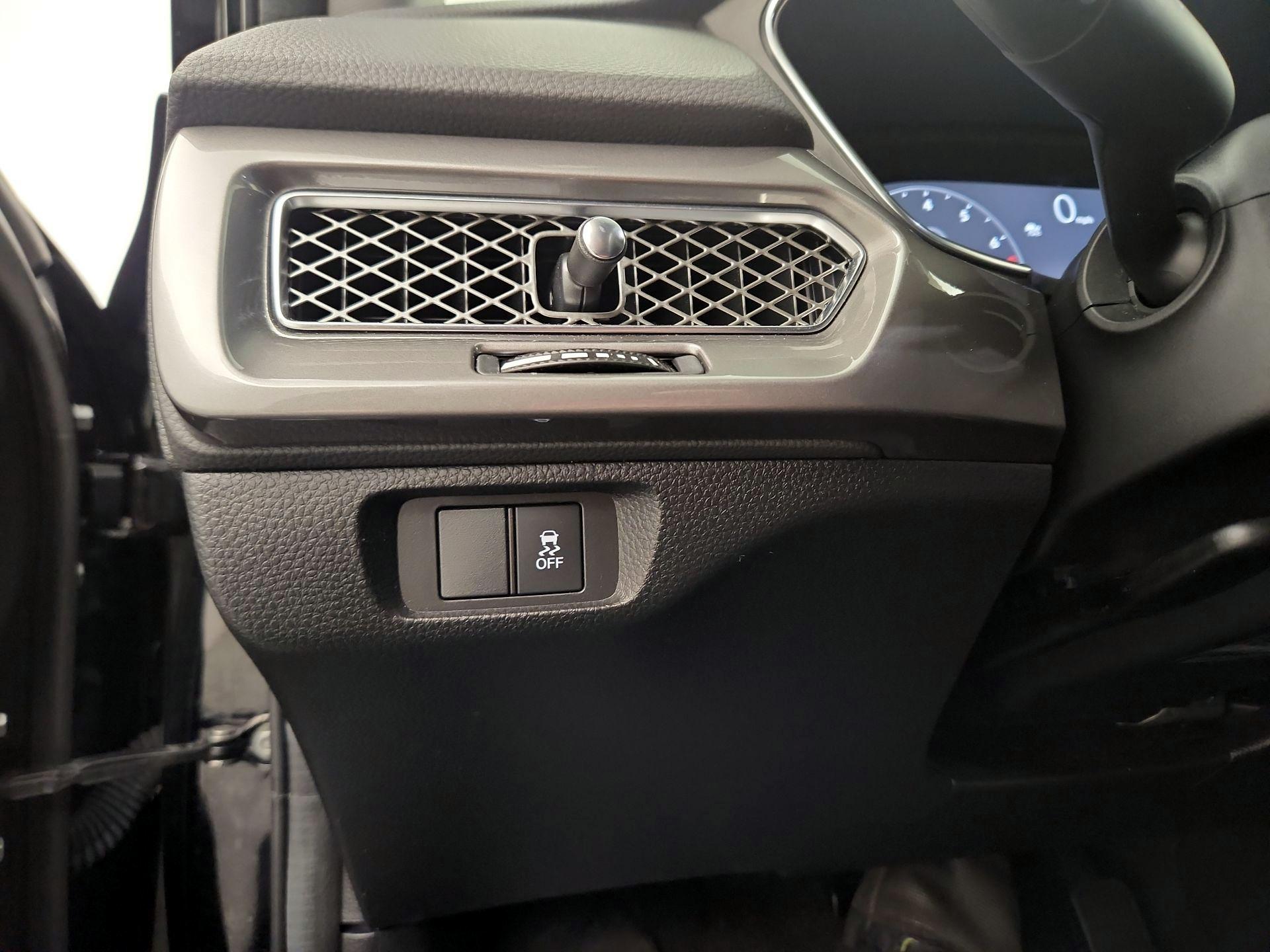 Thumbnail: 2024 Acura Integra - 13