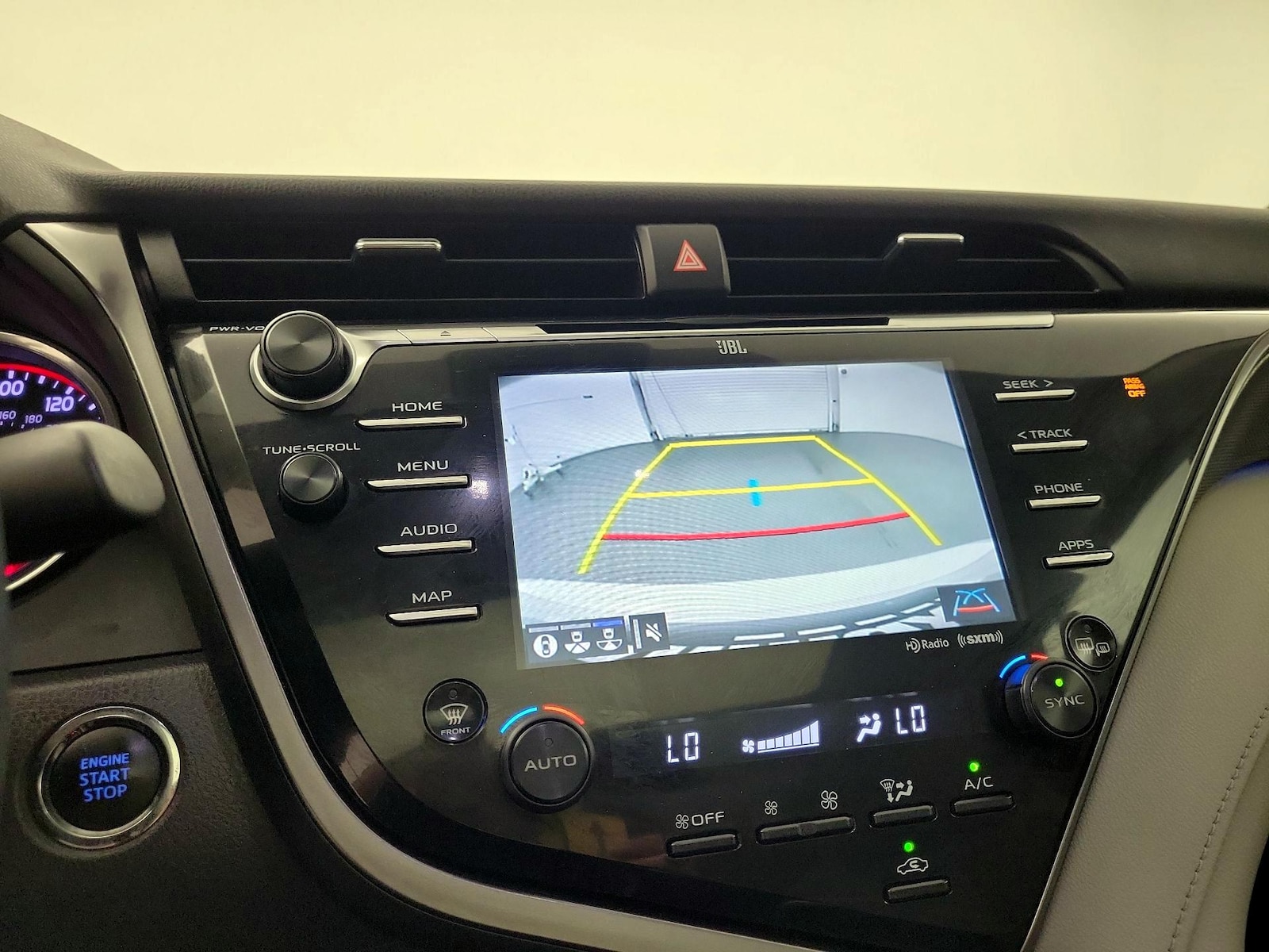 2019 Toyota Camry XSE - Photo 13