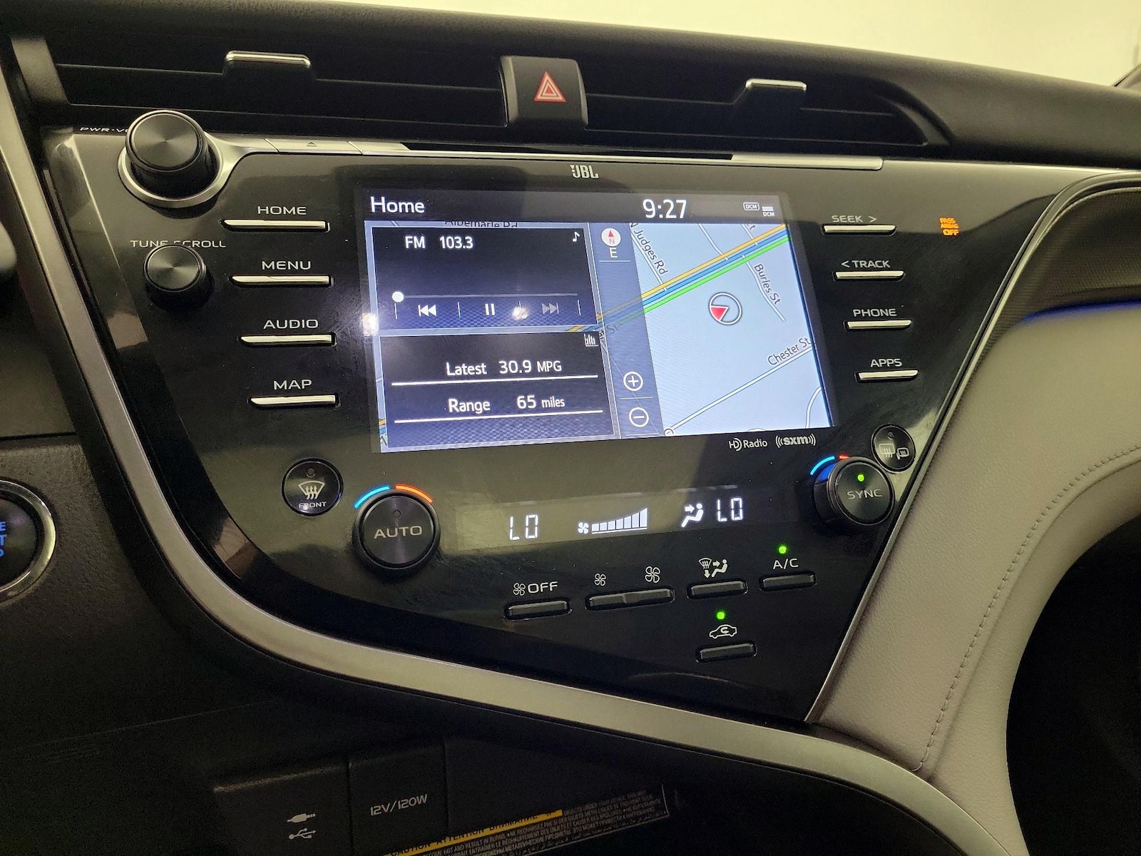 2019 Toyota Camry XSE - Photo 15