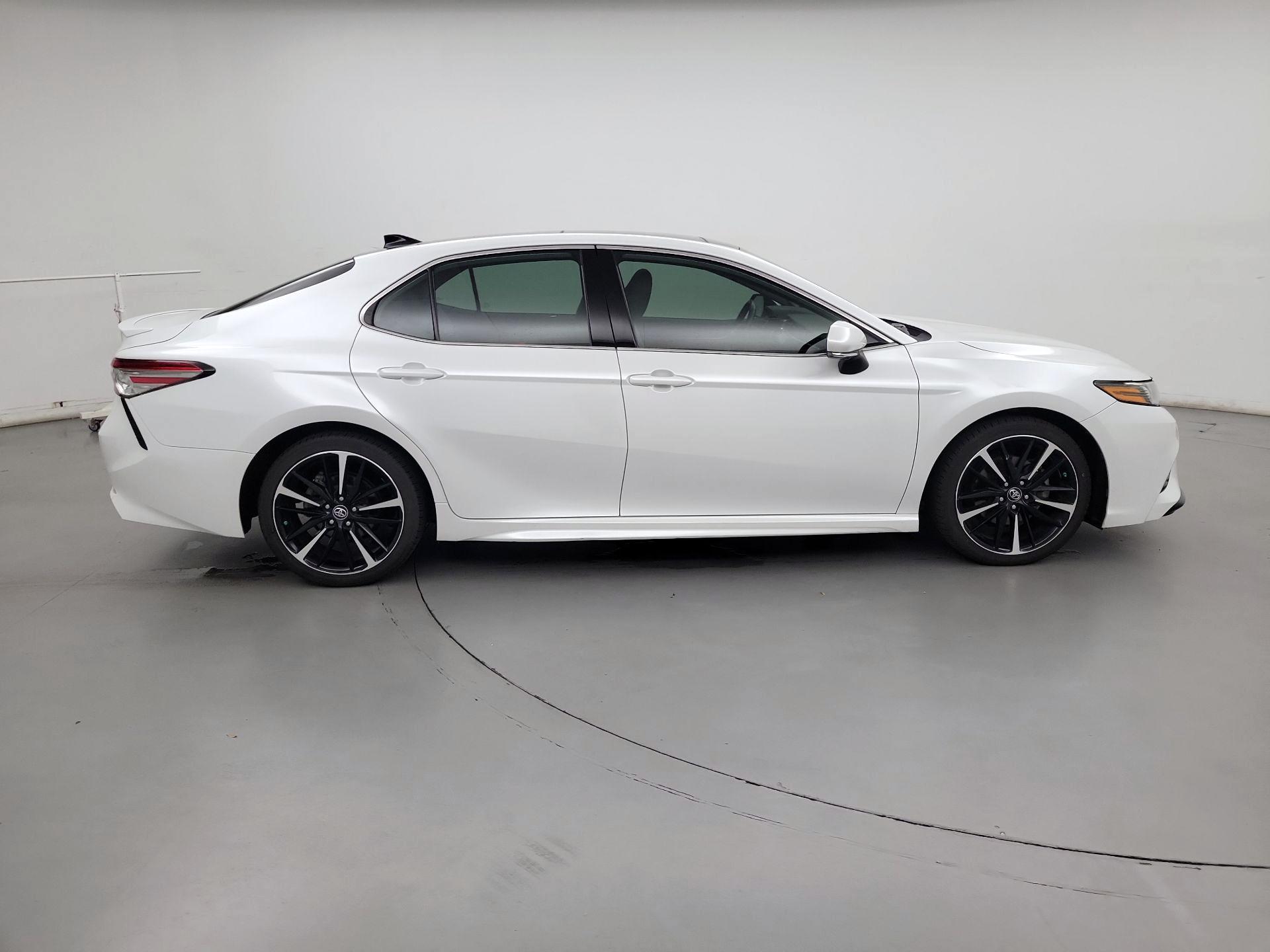 Thumbnail: 2019 Toyota Camry - 4