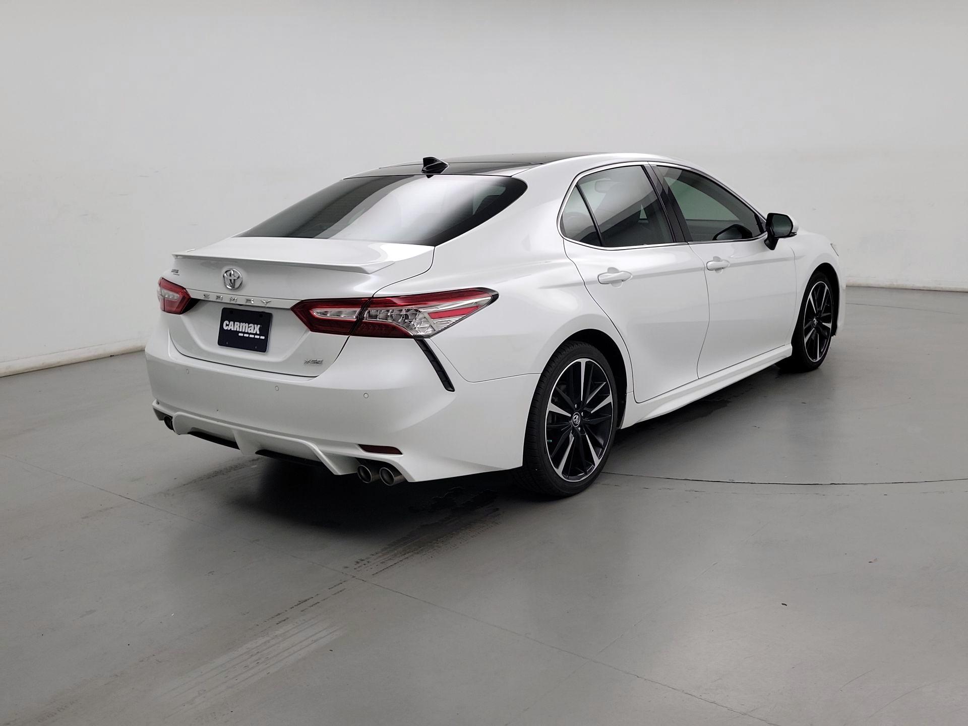 Thumbnail: 2019 Toyota Camry - 5