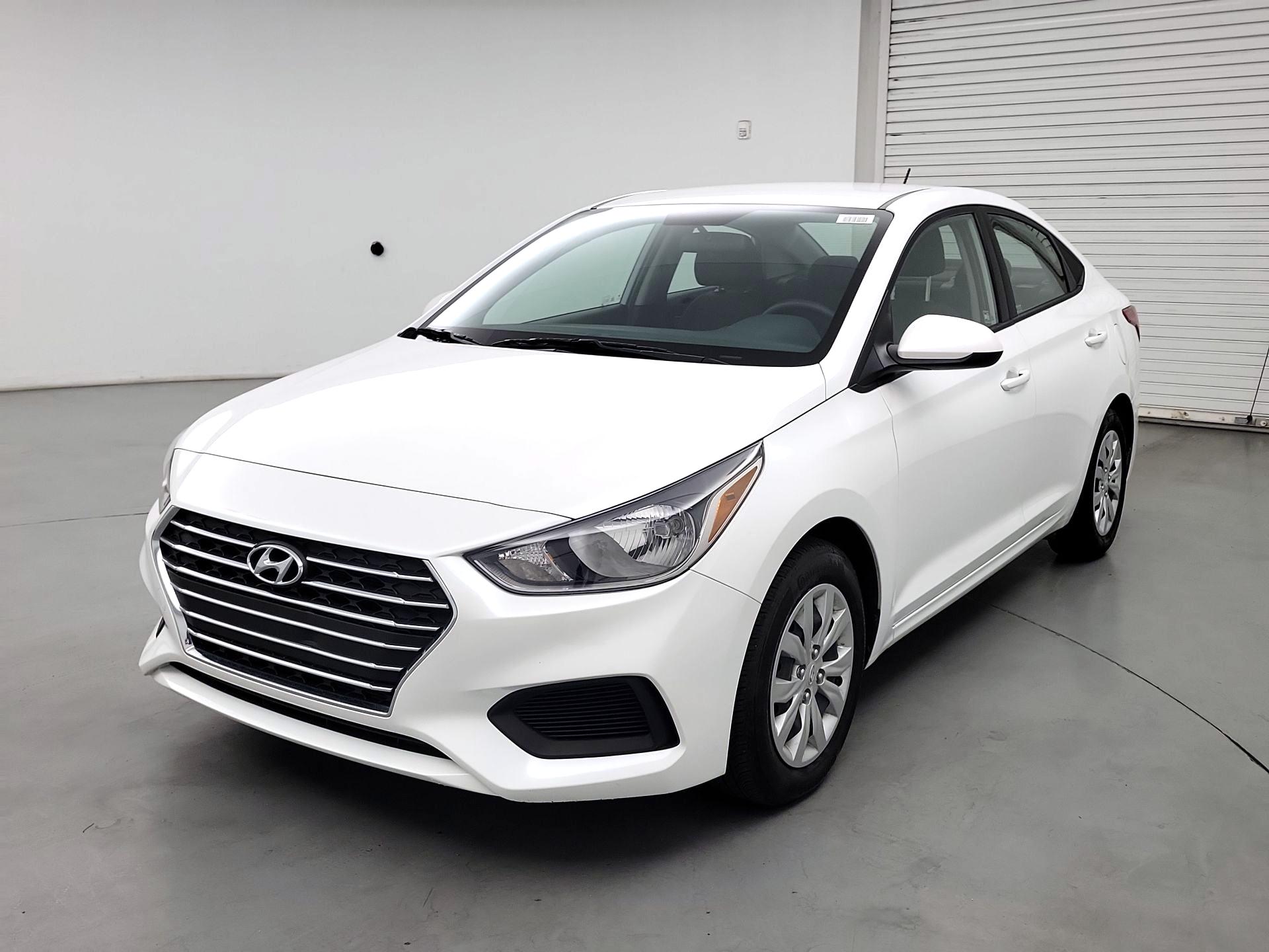 Thumbnail: 2020 Hyundai Accent - 3