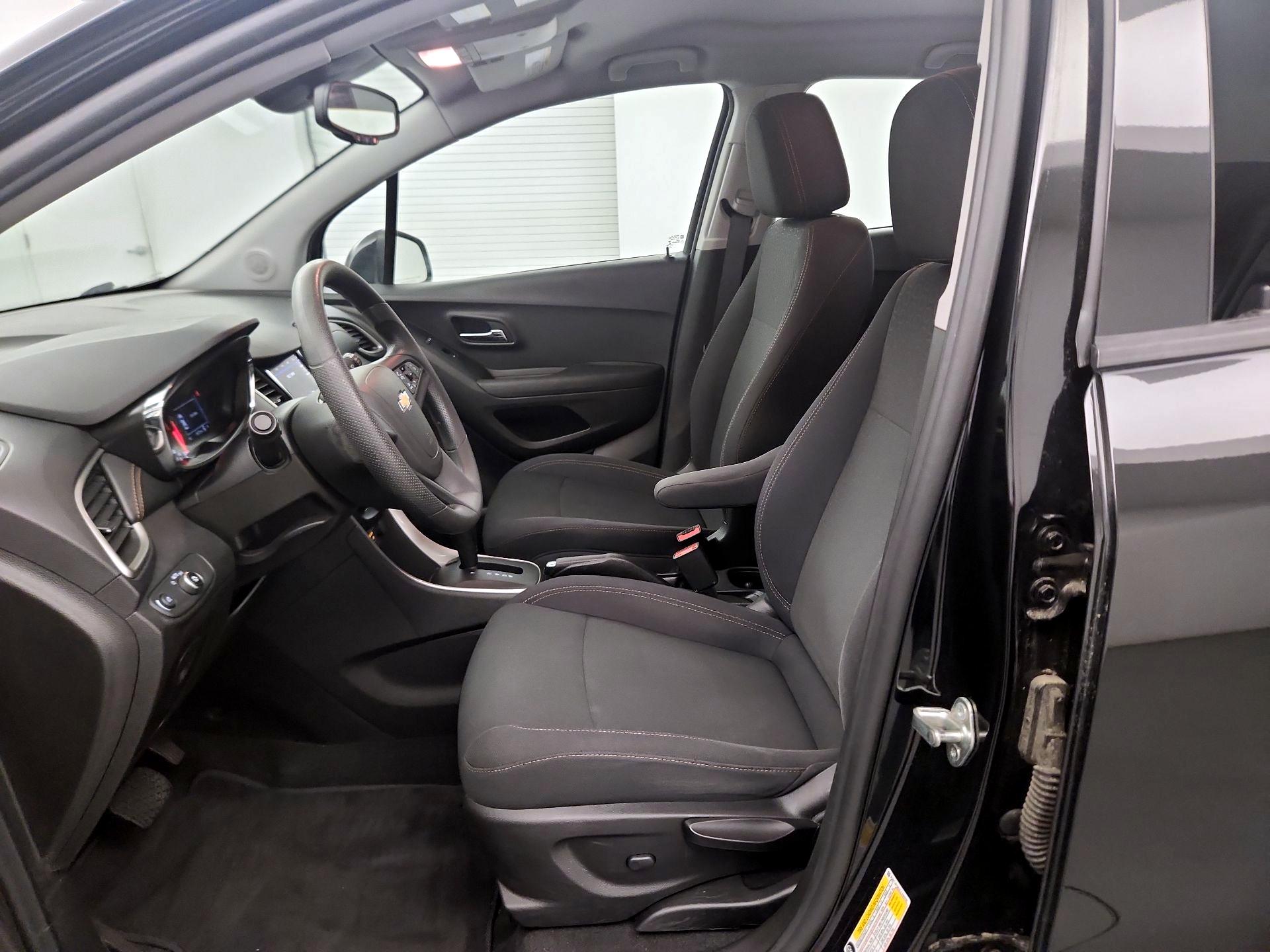 Thumbnail: 2020 Chevrolet Trax - 9