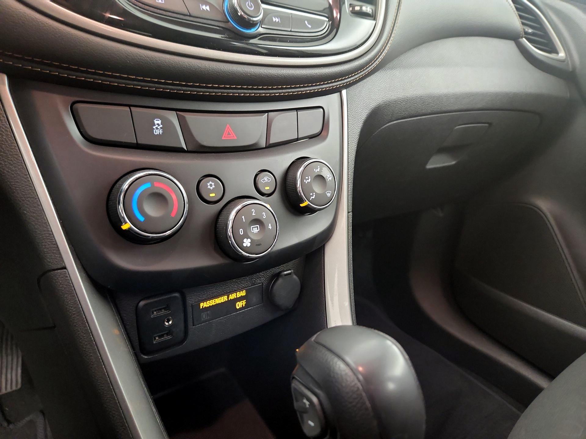 Thumbnail: 2020 Chevrolet Trax - 14