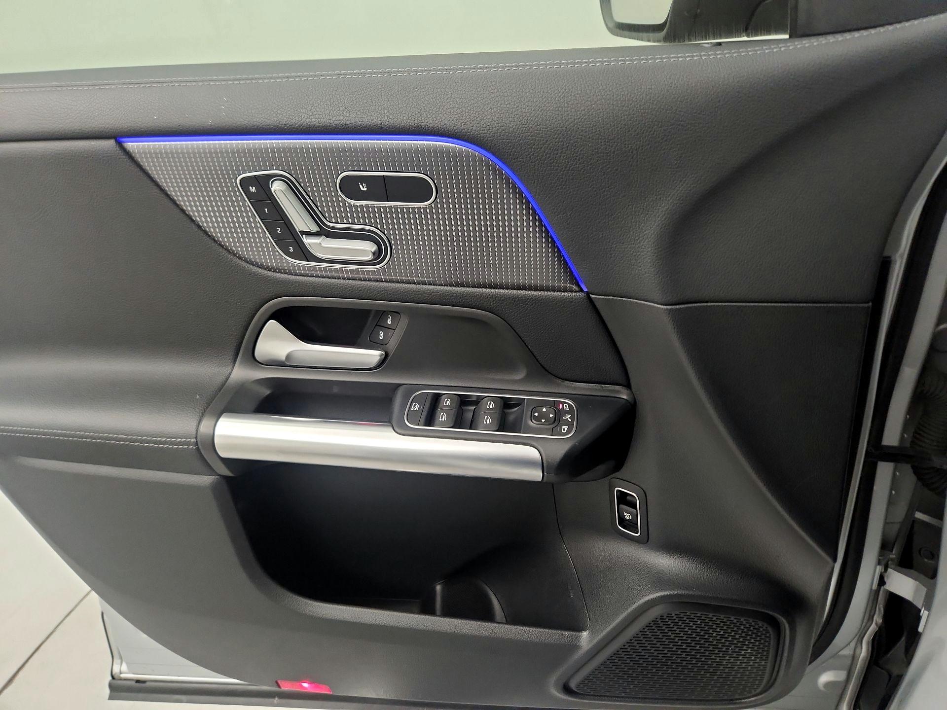 Thumbnail: 2021 Mercedes-Benz GLA - 10