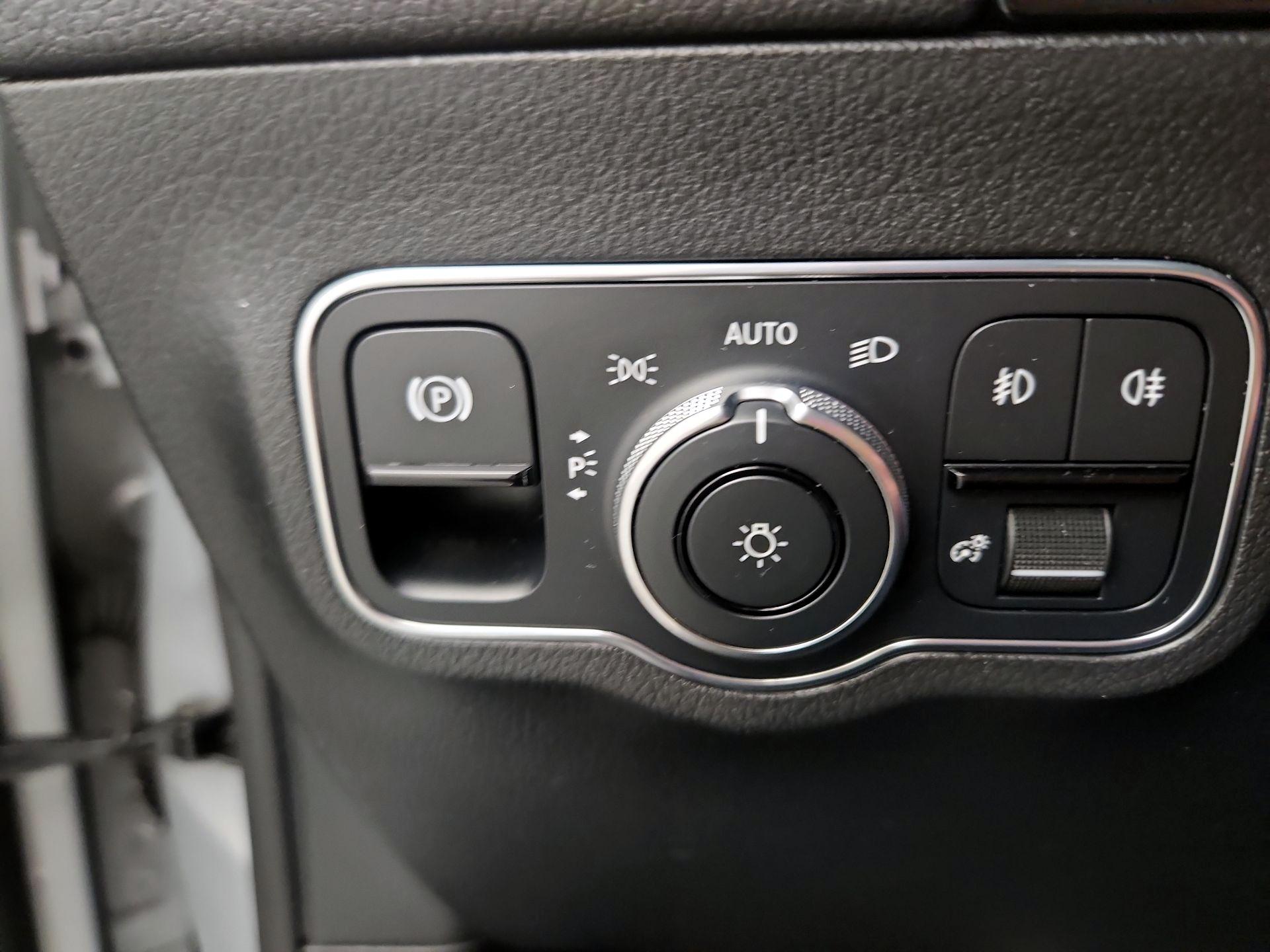 Thumbnail: 2021 Mercedes-Benz GLA - 11