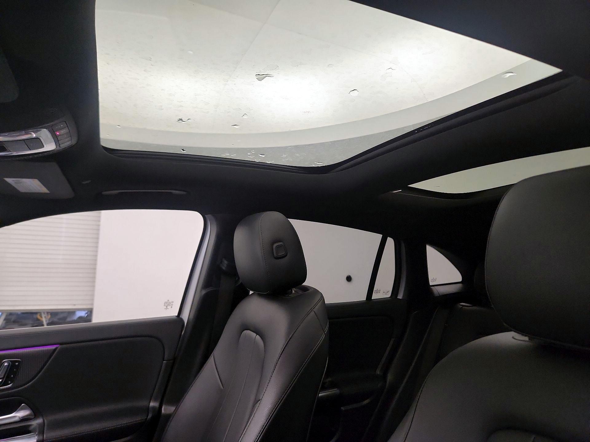 Thumbnail: 2021 Mercedes-Benz GLA - 17