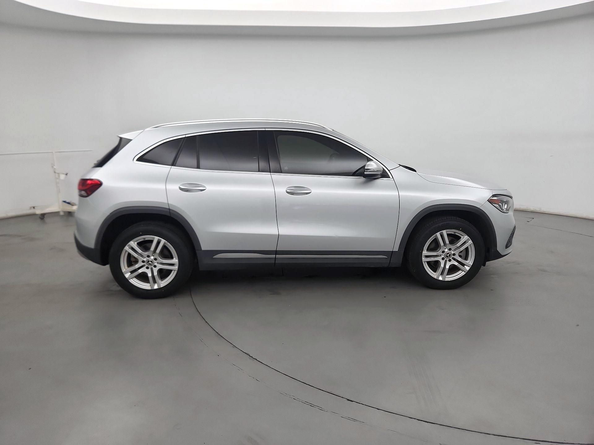 Thumbnail: 2021 Mercedes-Benz GLA - 4