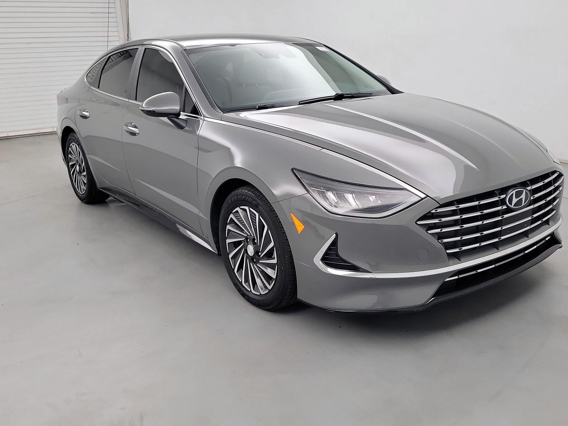 Thumbnail: 2022 Hyundai Sonata - 1