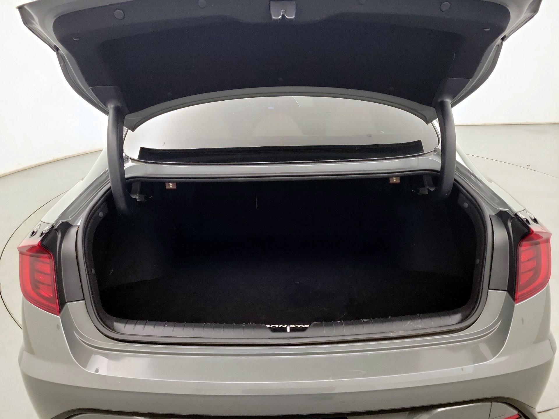 Thumbnail: 2022 Hyundai Sonata - 18