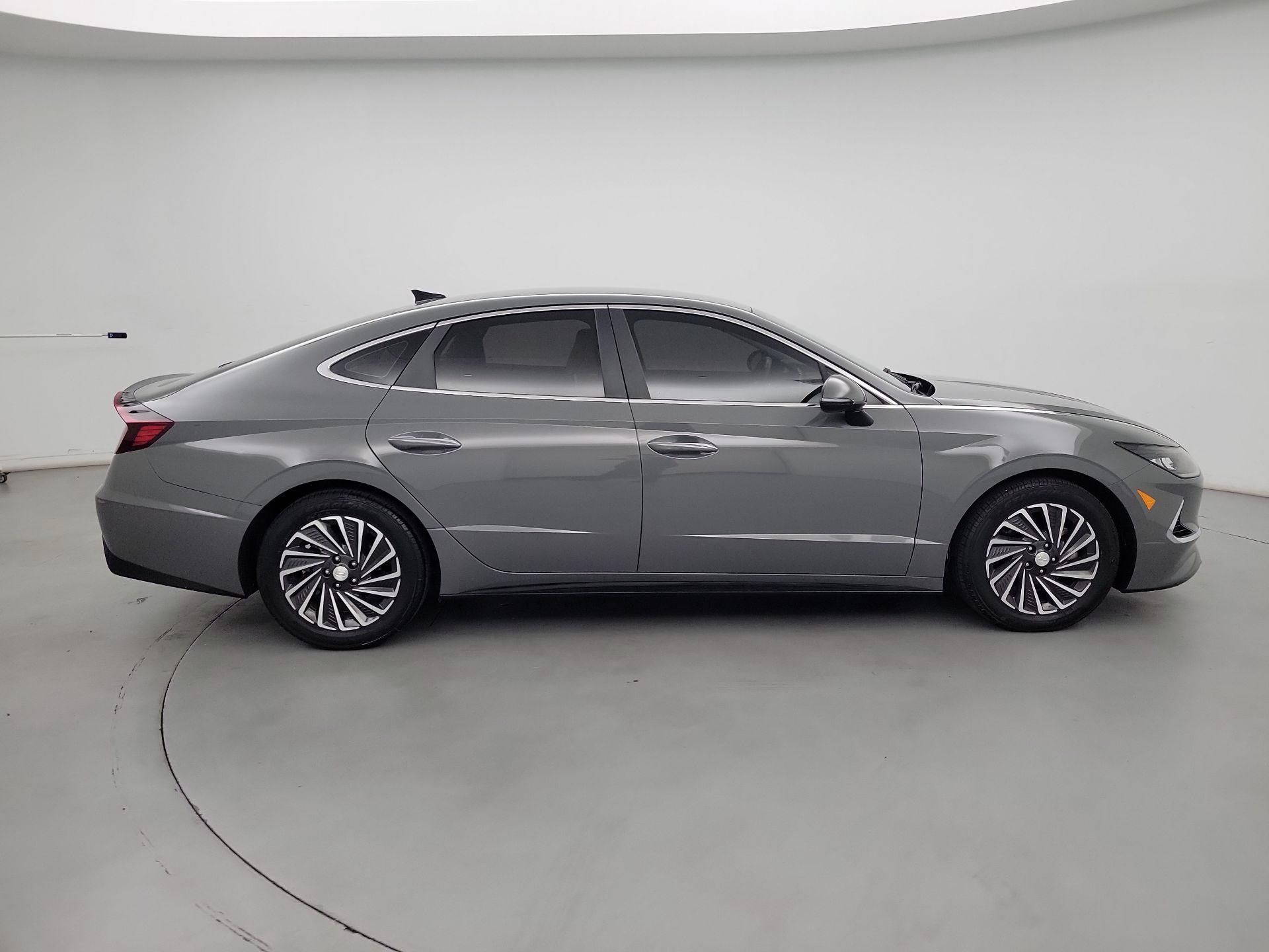 Thumbnail: 2022 Hyundai Sonata - 4