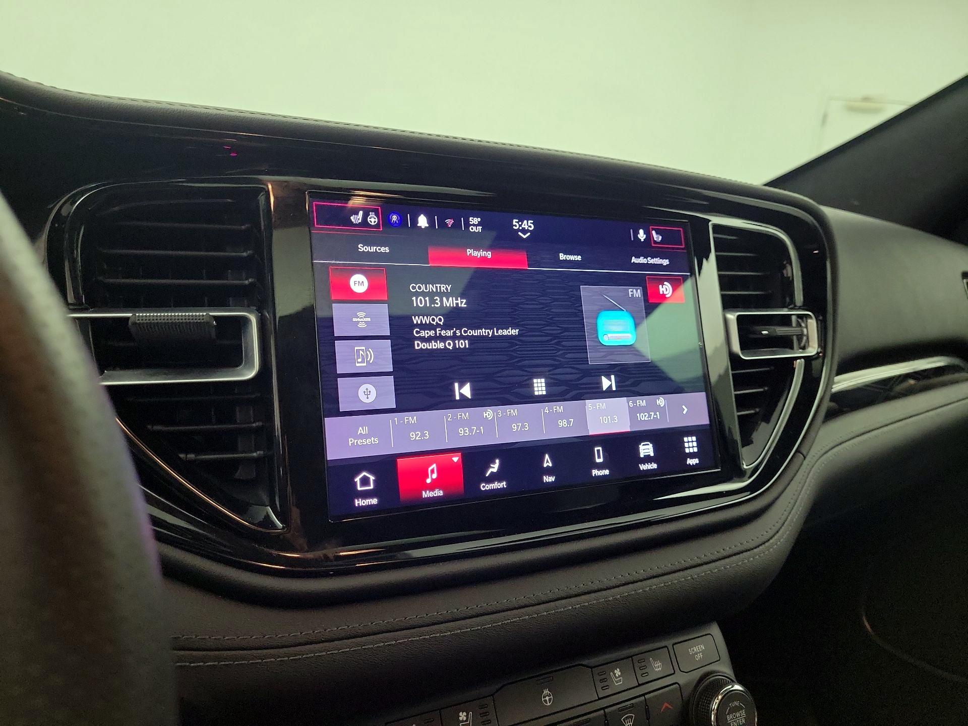 Thumbnail: 2022 Dodge Durango - 14