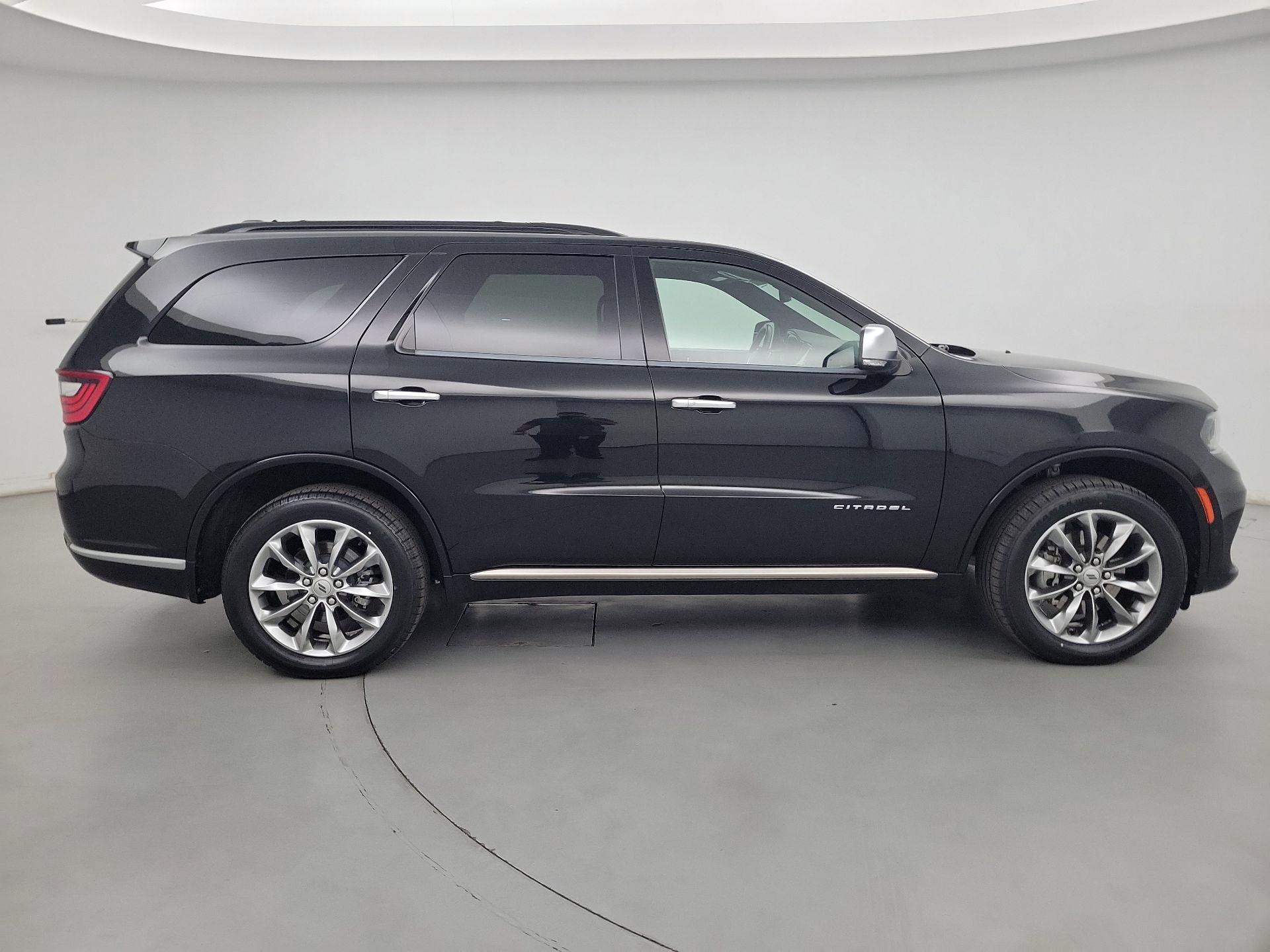 Thumbnail: 2022 Dodge Durango - 4