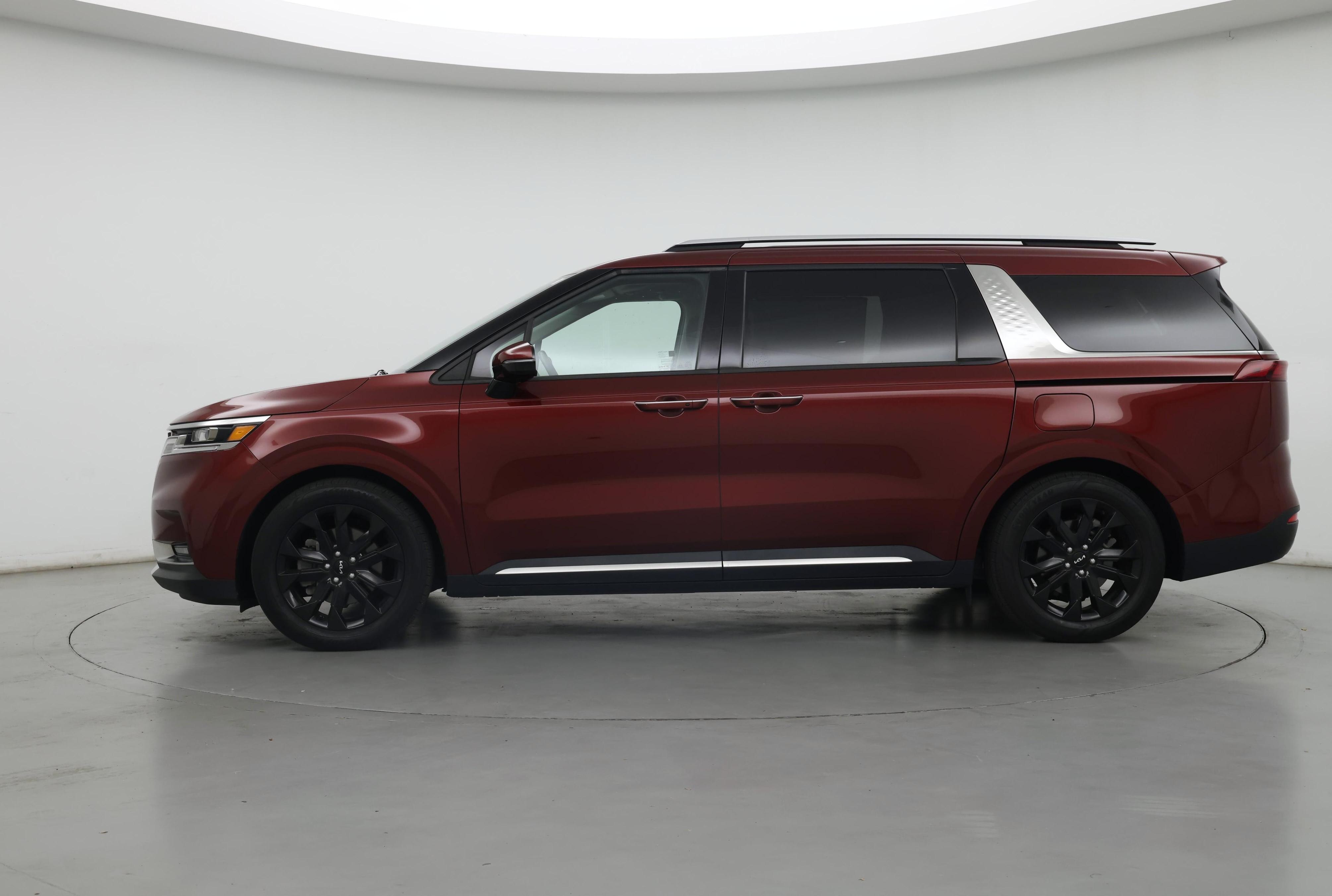 Thumbnail: 2023 Kia Carnival - 3
