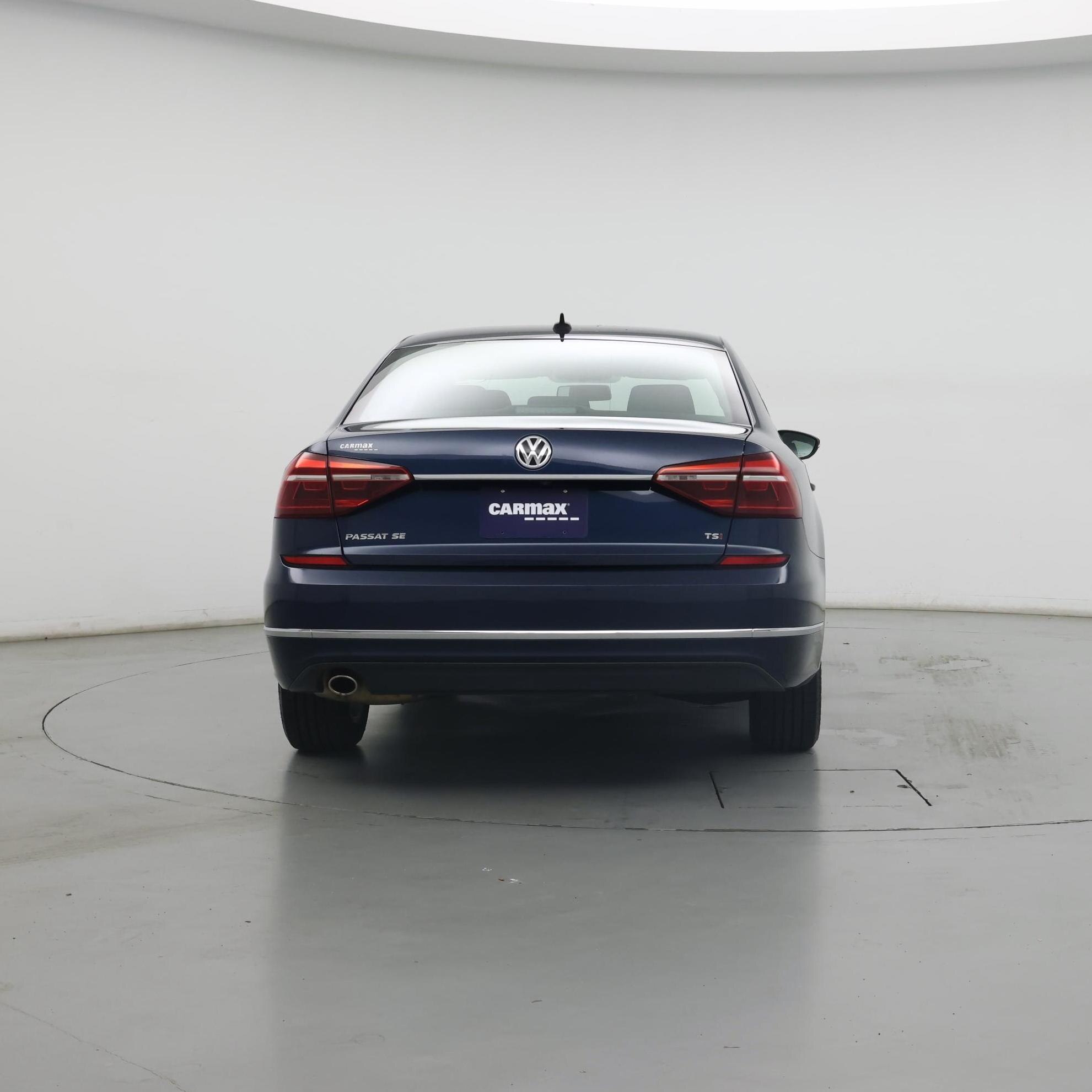 Thumbnail: 2018 Volkswagen Passat - 6