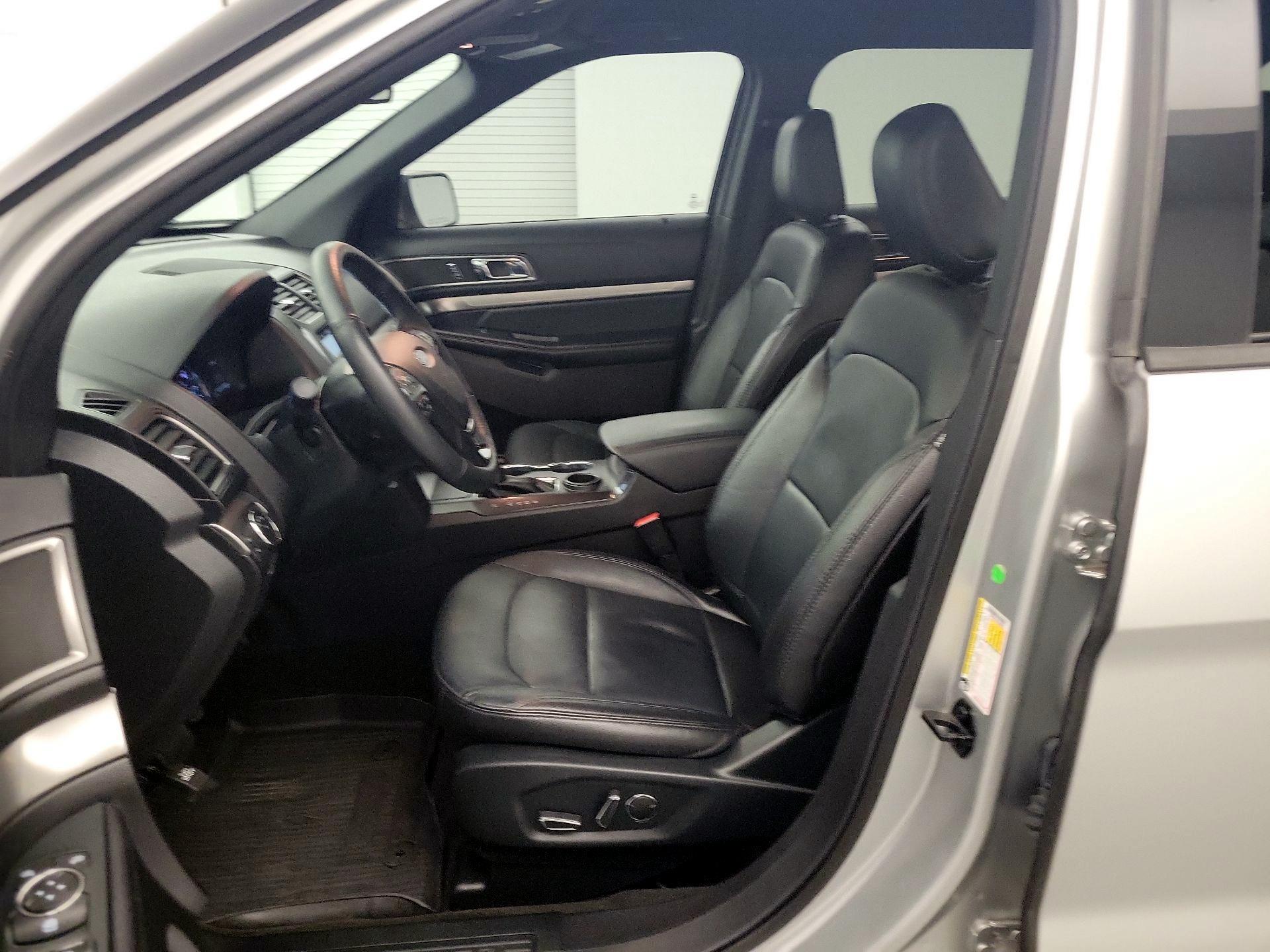 Thumbnail: 2018 Ford Explorer - 9